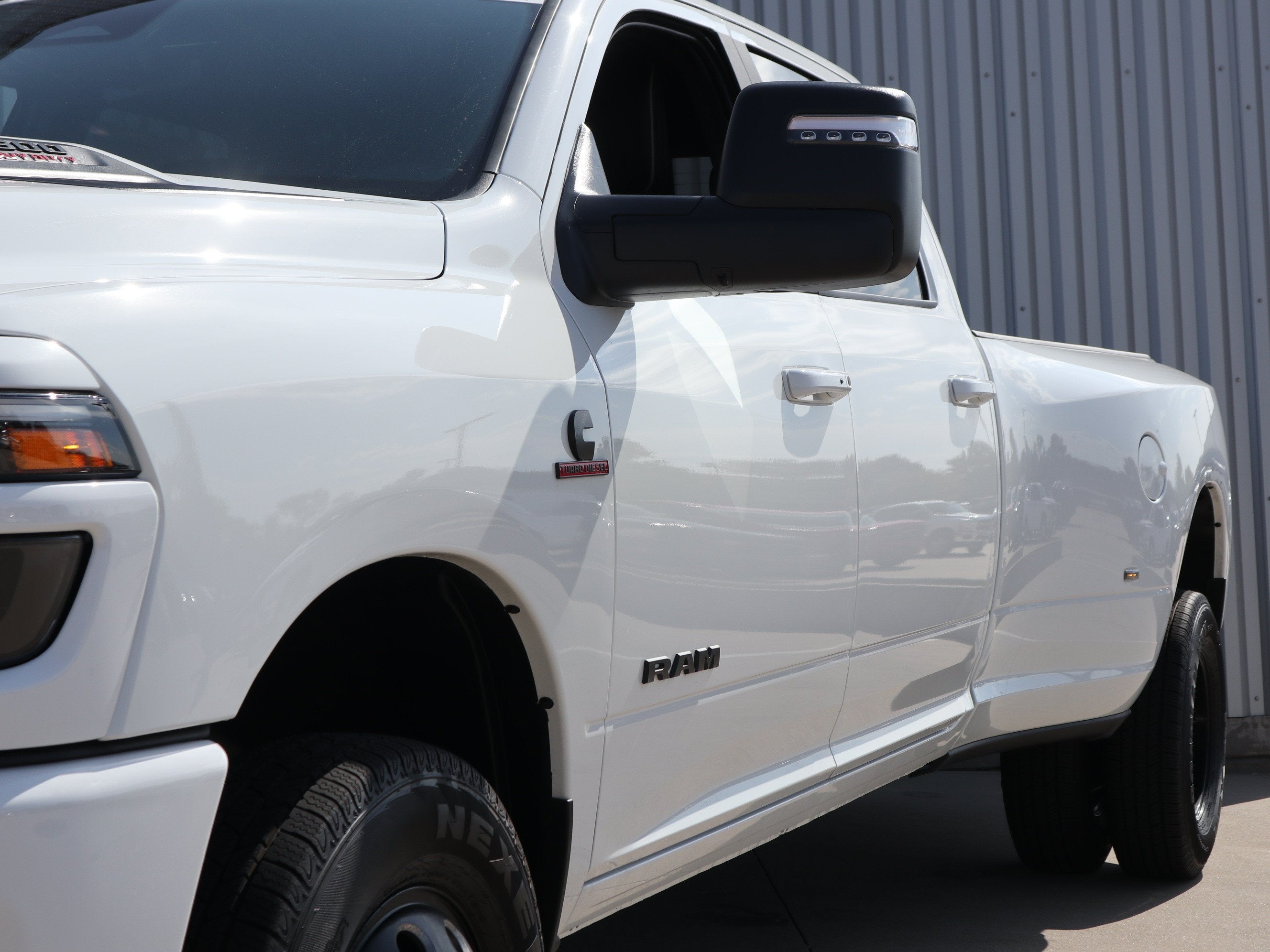 2026 RAM 3500 Laramie 4x4 Crew Cab