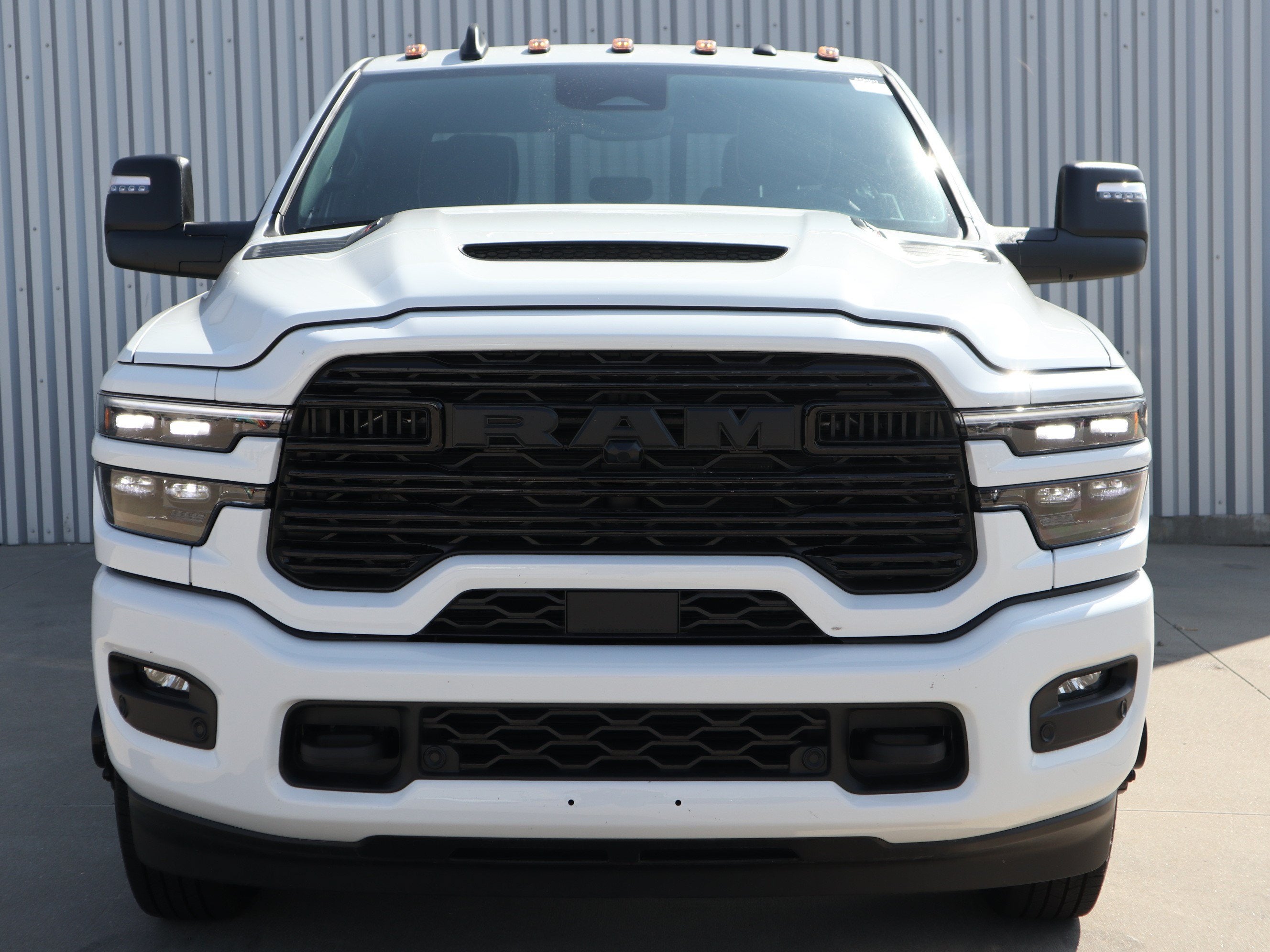 2026 RAM 3500 Laramie 4x4 Crew Cab