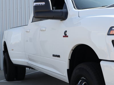 2026 RAM 3500 Laramie 4x4 Crew Cab
