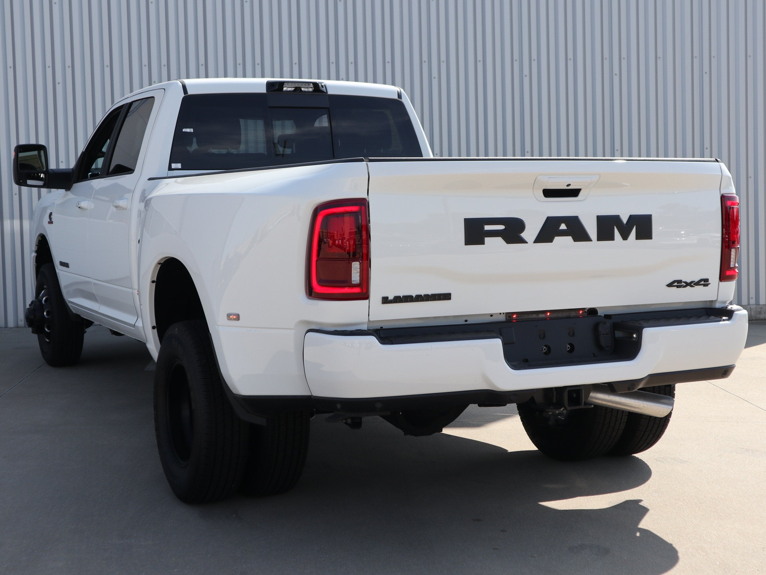 2026 RAM 3500 Laramie 4x4 Crew Cab