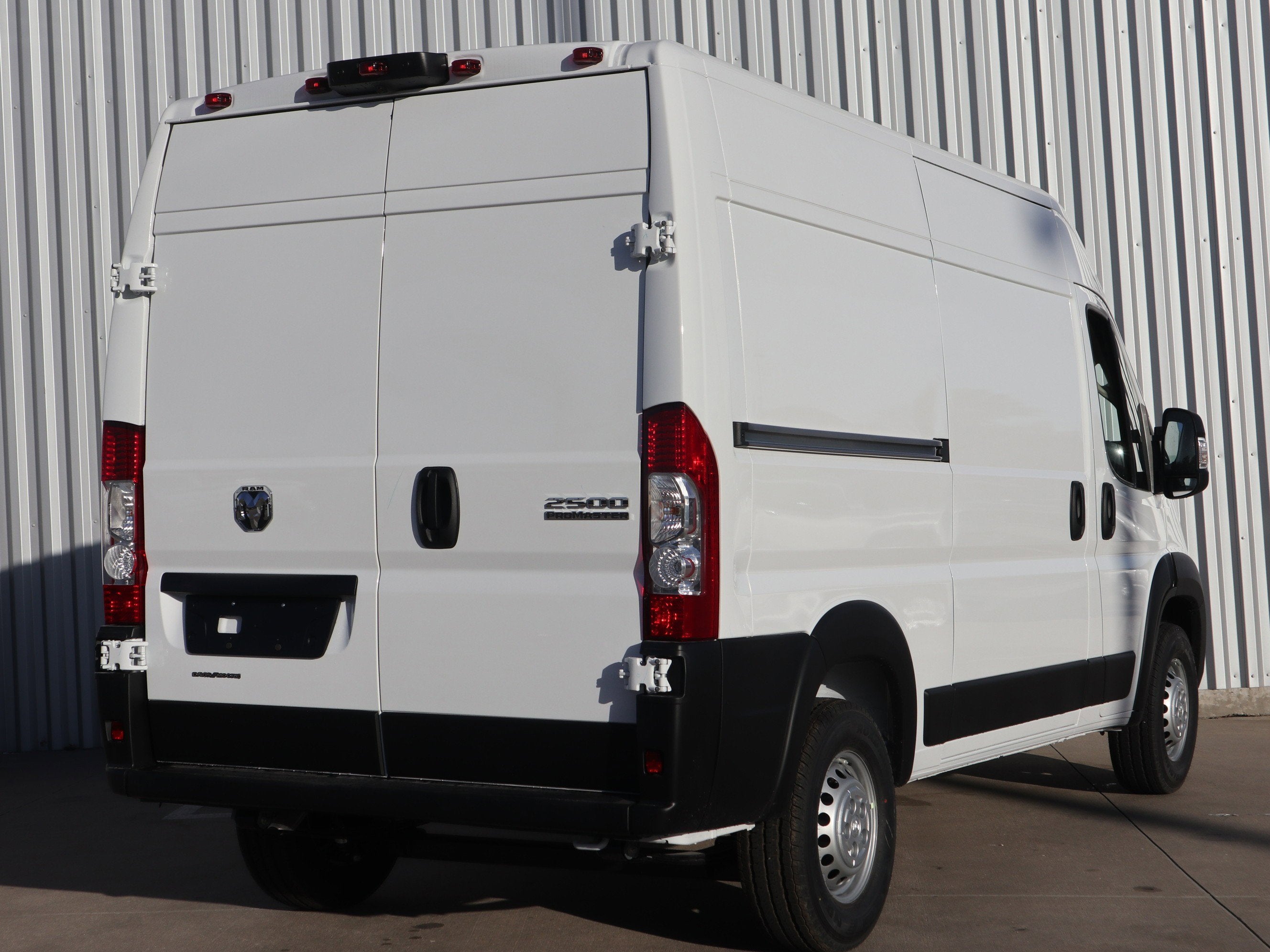 2026 RAM ProMaster Cargo Van Tradesman