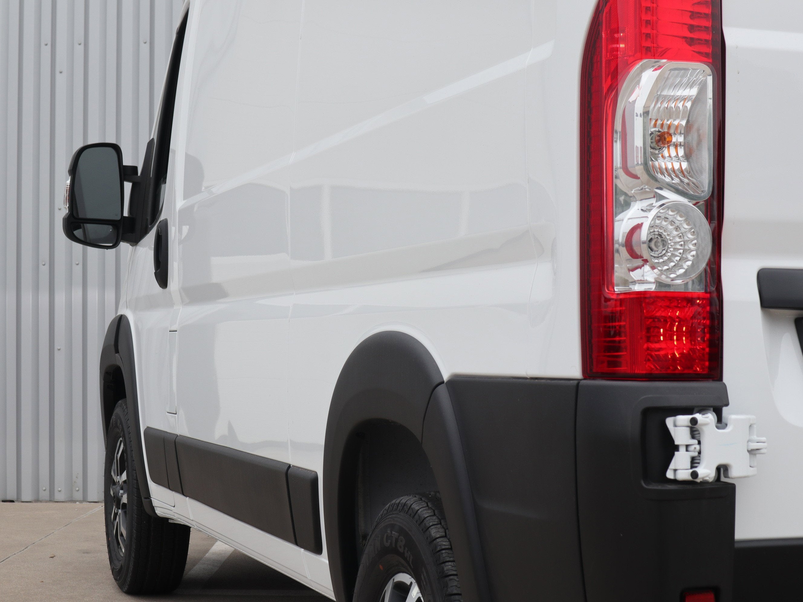 2026 RAM ProMaster Cargo Van SLT