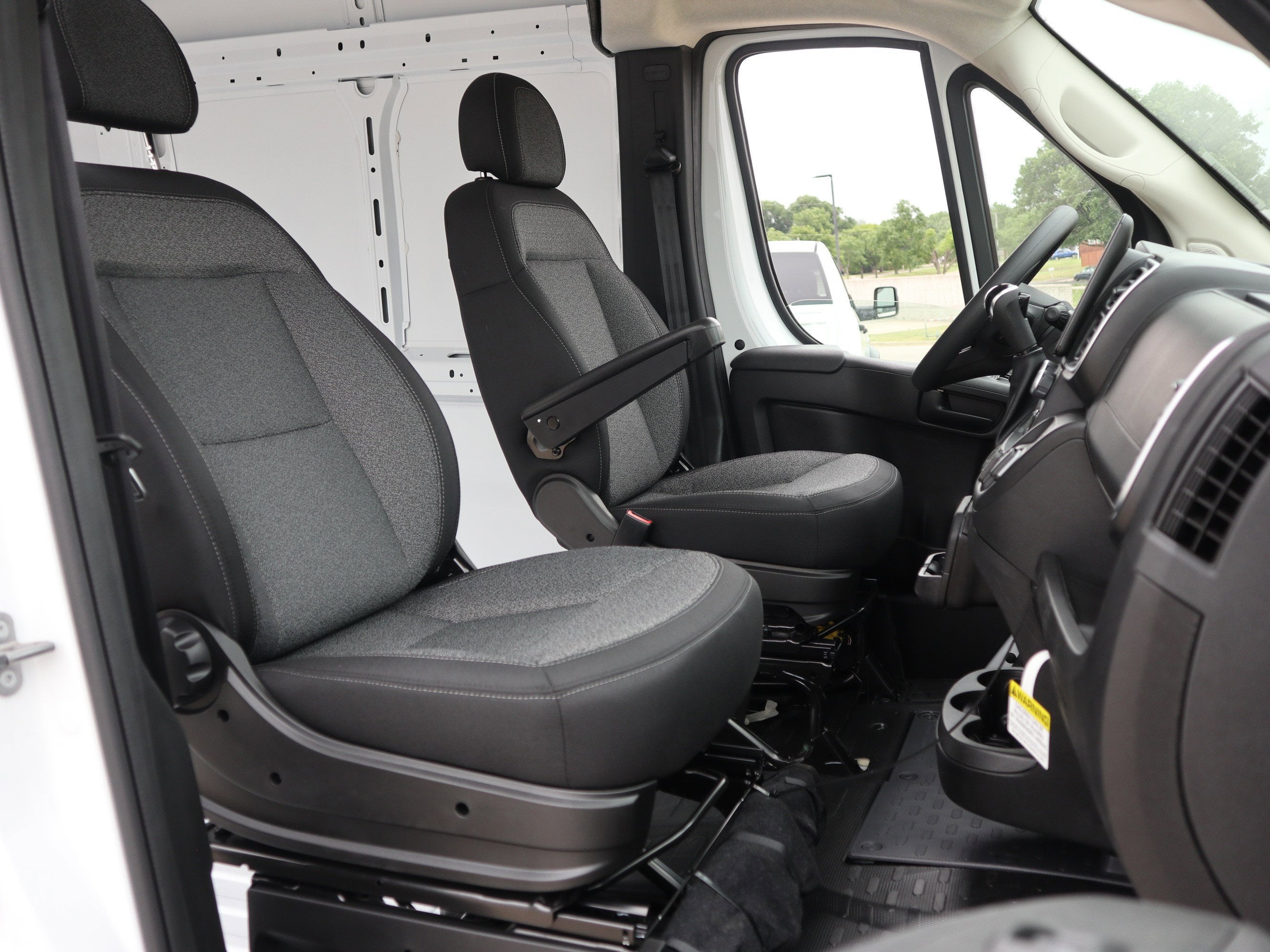 2026 RAM ProMaster Cargo Van SLT
