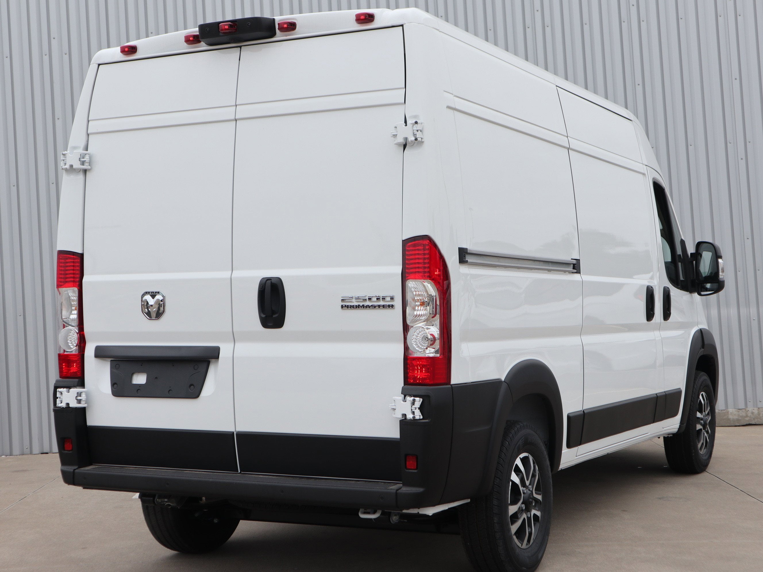 2026 RAM ProMaster Cargo Van SLT