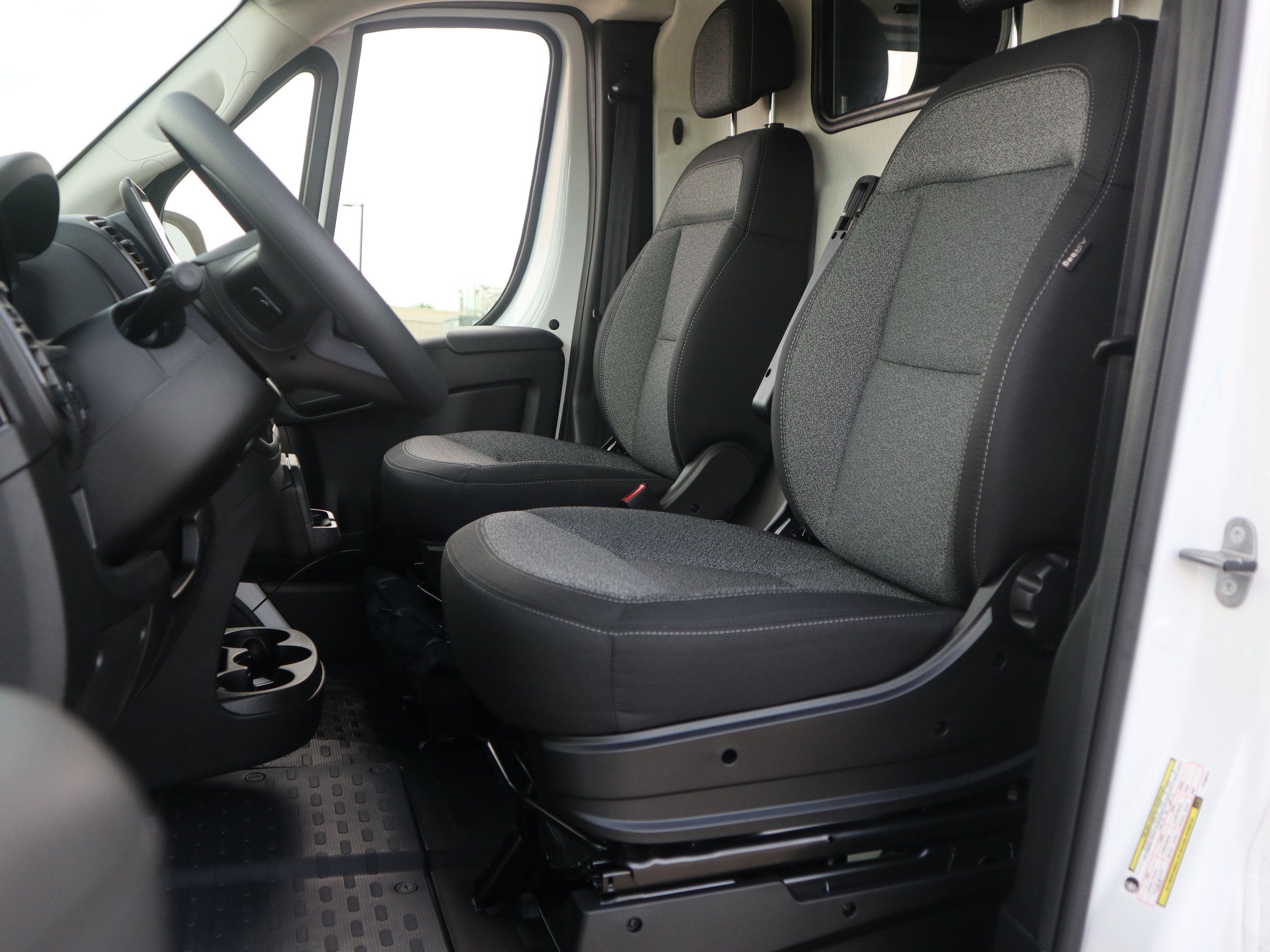 2026 RAM ProMaster Cargo Van Tradesman