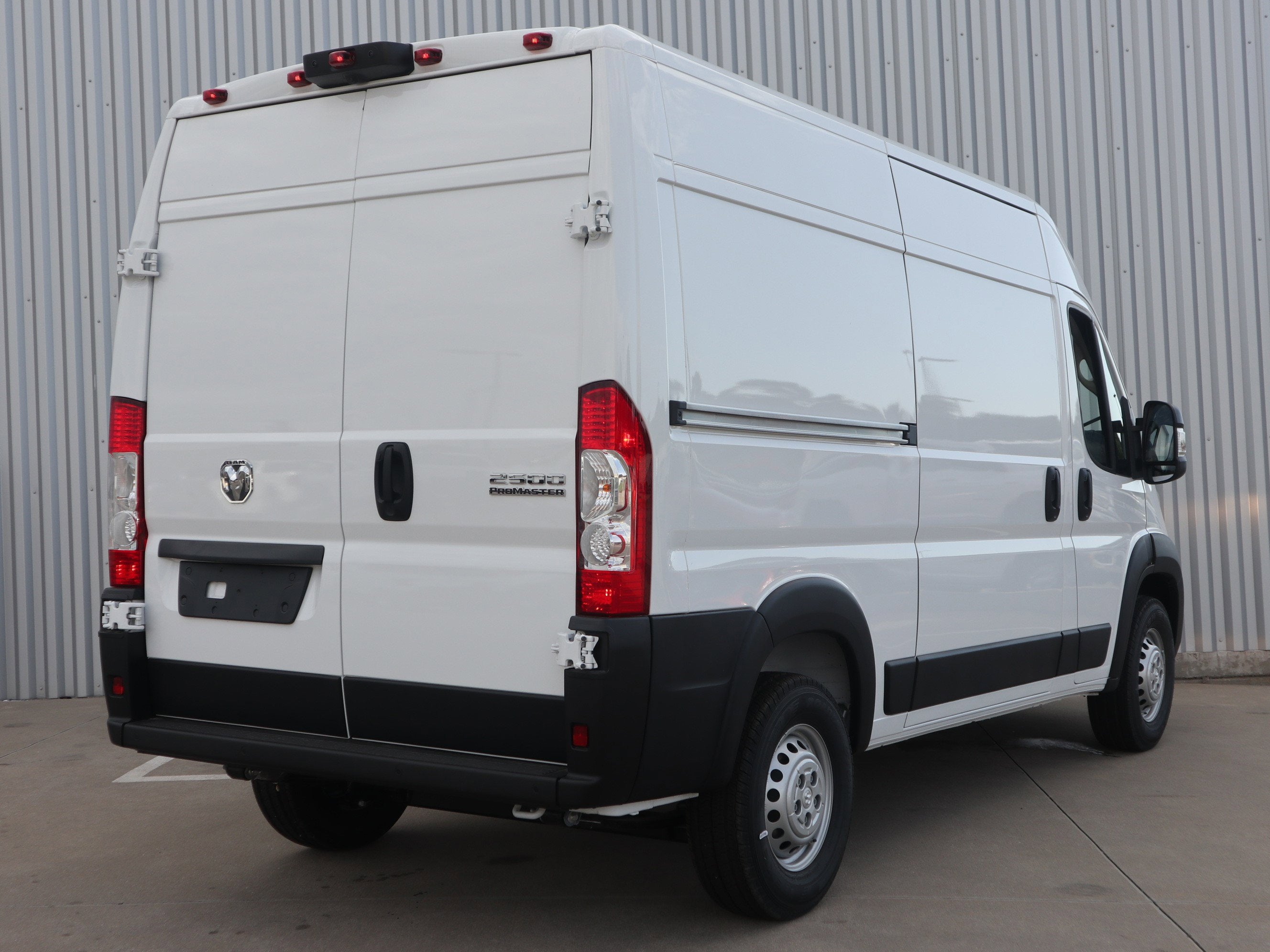 2026 RAM ProMaster Cargo Van Tradesman