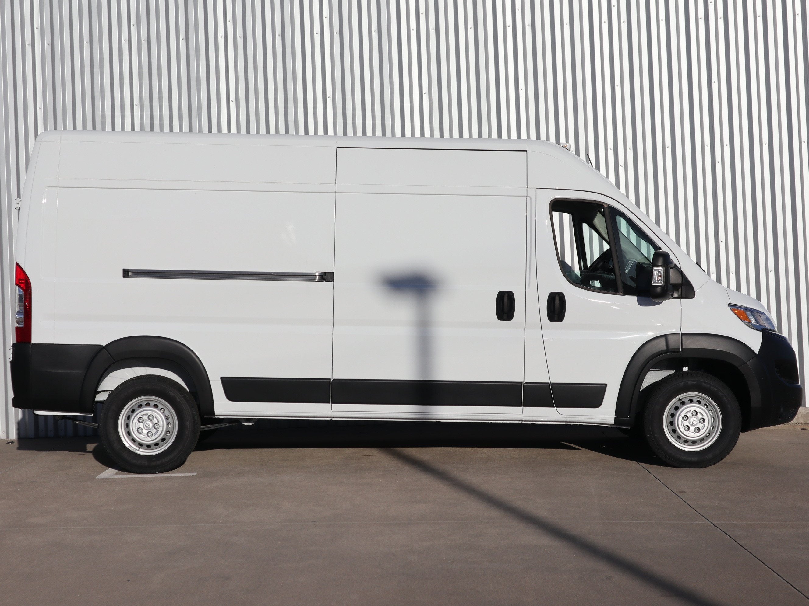 2026 RAM ProMaster Cargo Van Tradesman