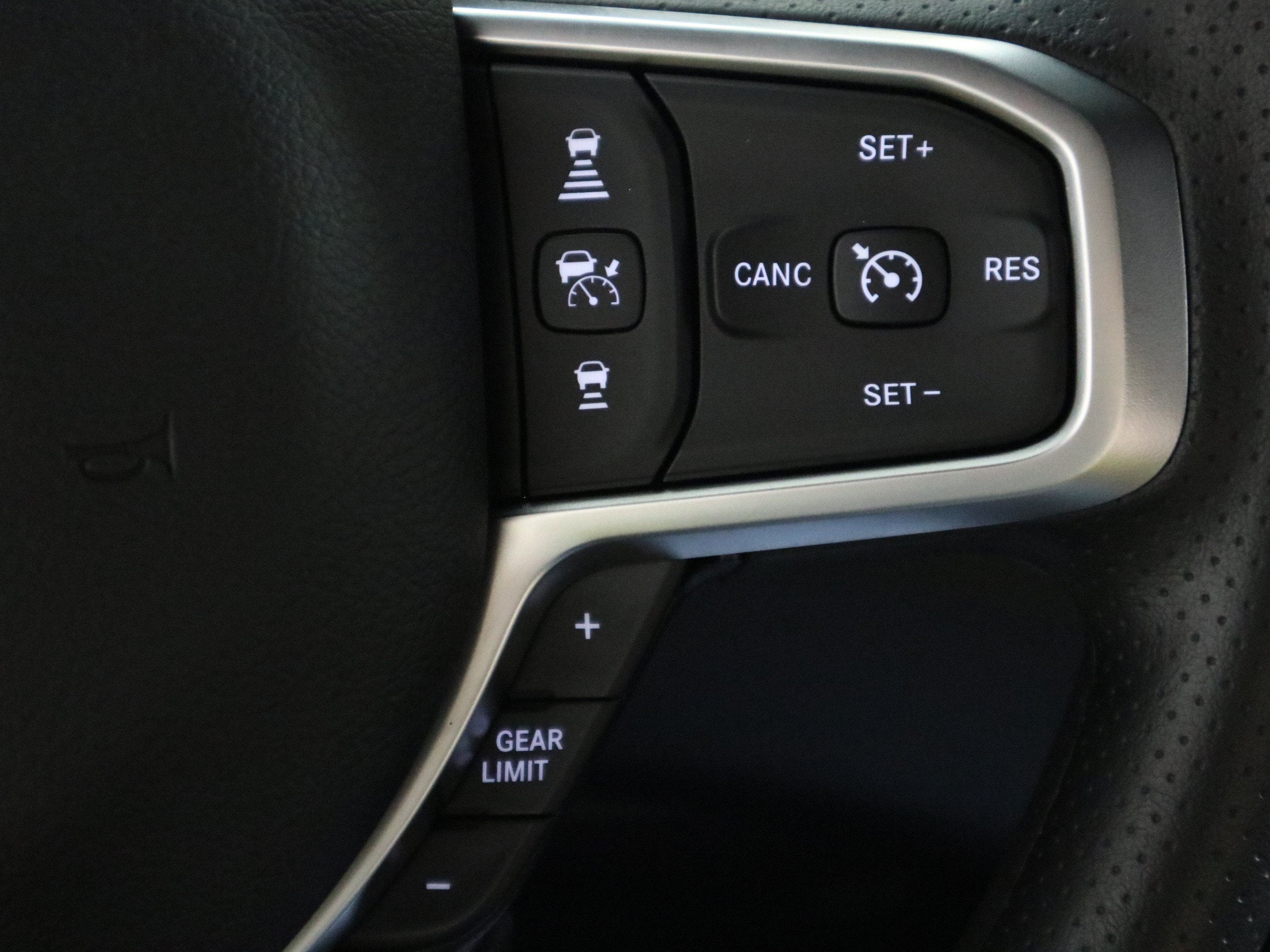 2026 RAM 1500 Tradesman Crew Cab 4x4