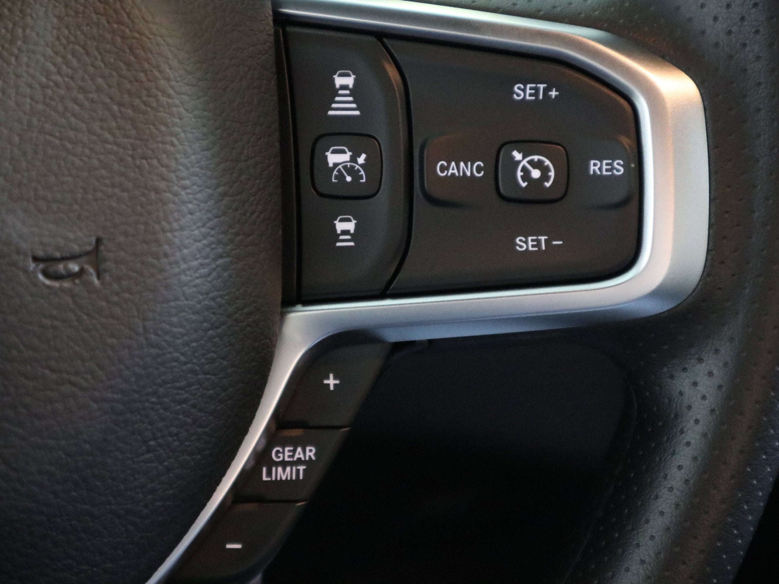 2026 RAM 1500 Tradesman Crew Cab 4x4