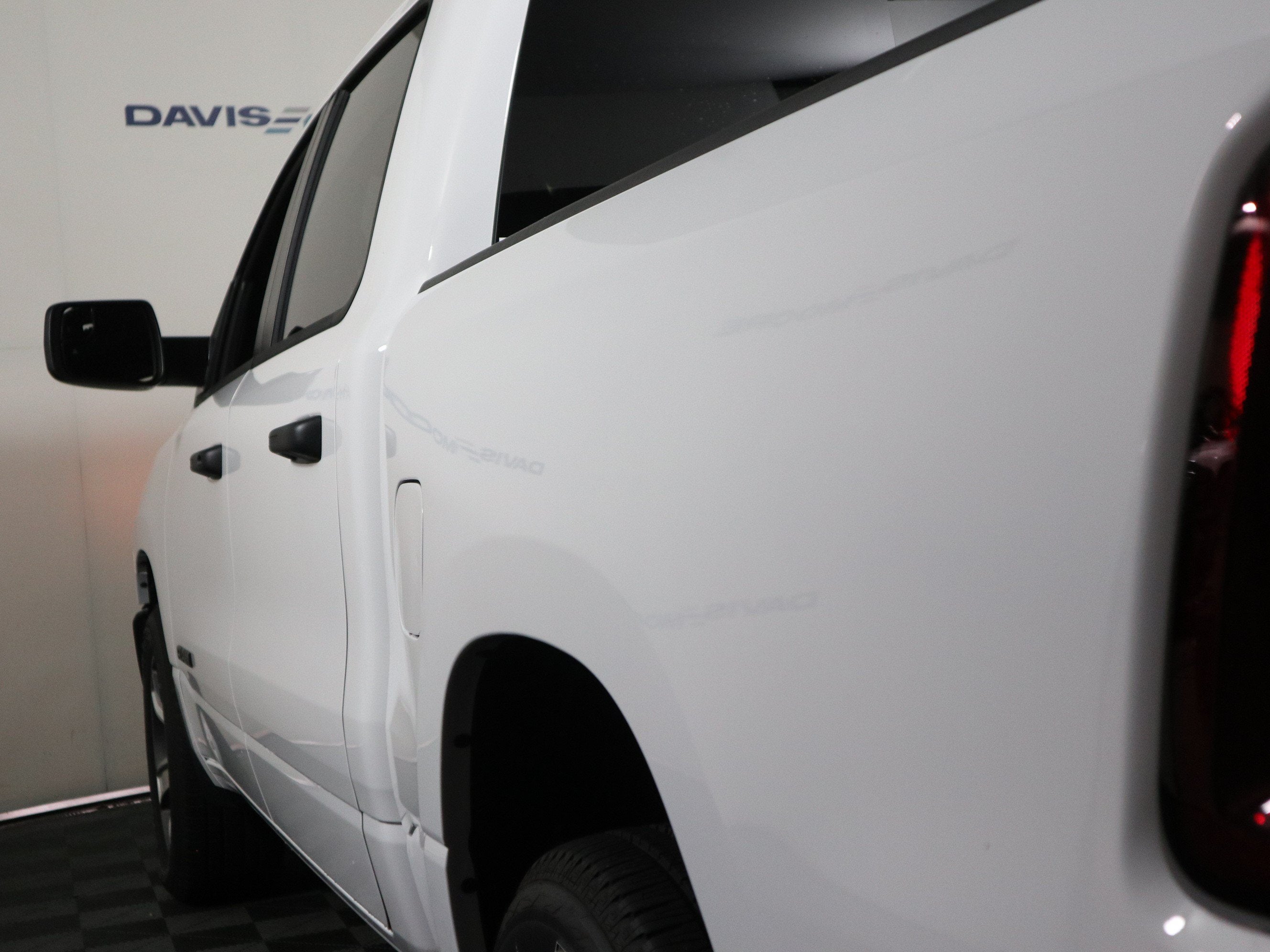 2026 RAM 1500 Express Crew Cab 4x4