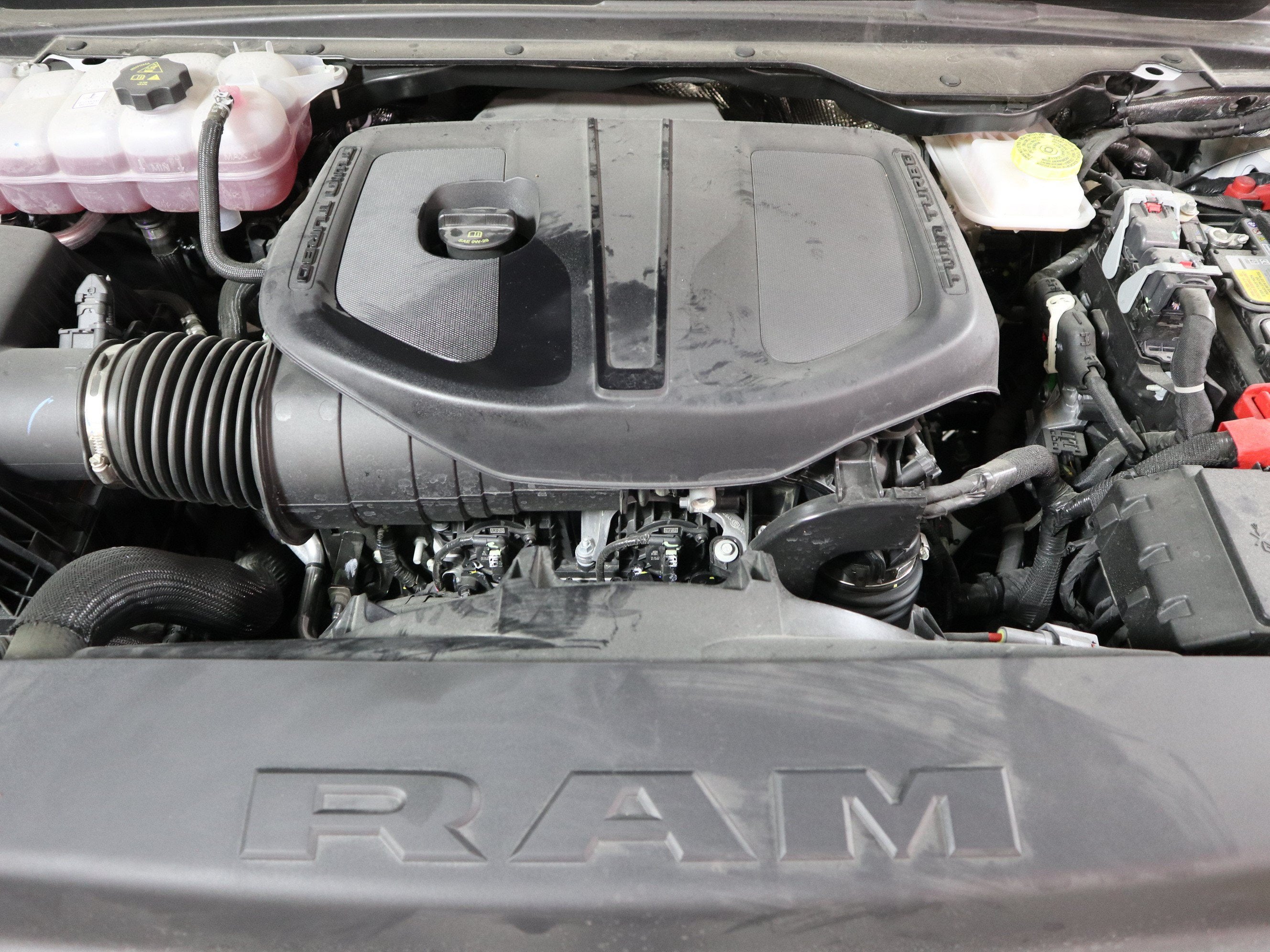 2026 RAM 1500 Express Crew Cab 4x4