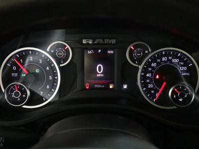 2026 RAM 1500 Express Crew Cab 4x4