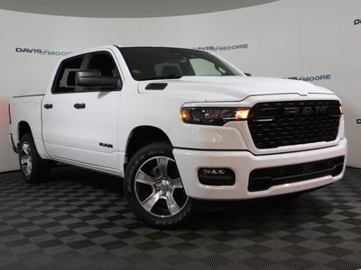 2026 RAM 1500 Express Crew Cab 4x4