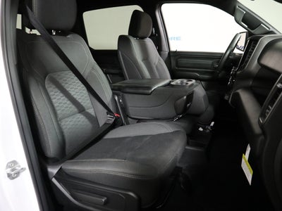 2026 RAM 1500 Express Crew Cab 4x4