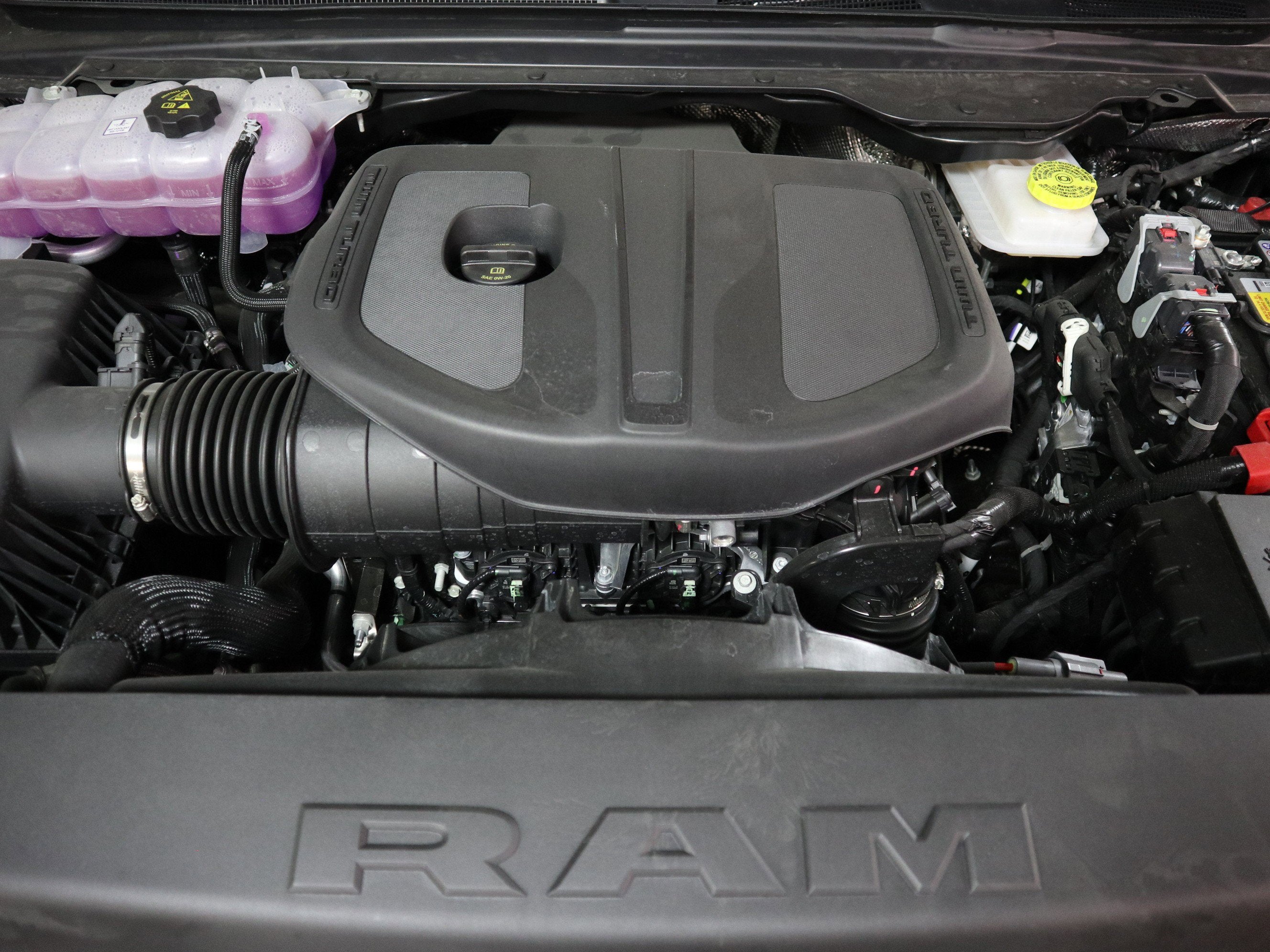 2026 RAM 1500 Express Crew Cab 4x4