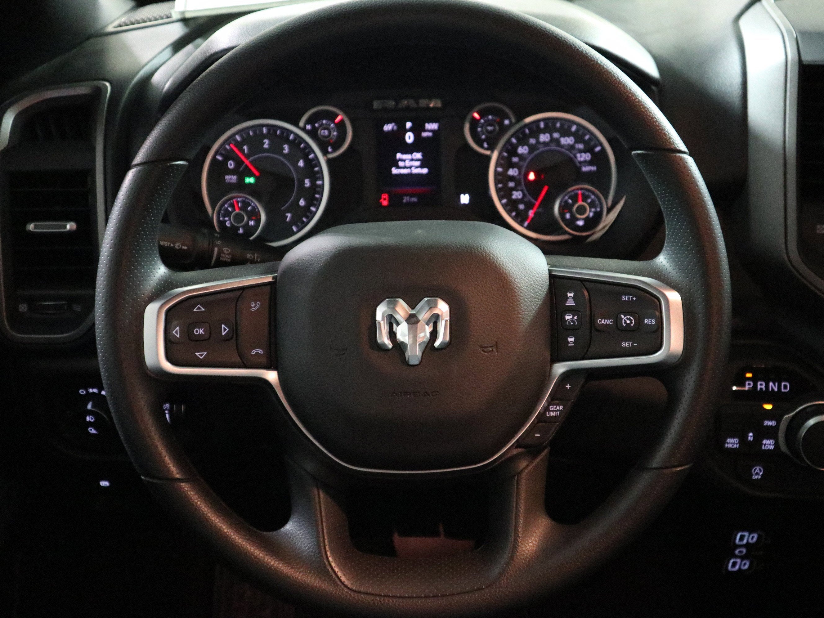 2026 RAM 1500 Express Crew Cab 4x4