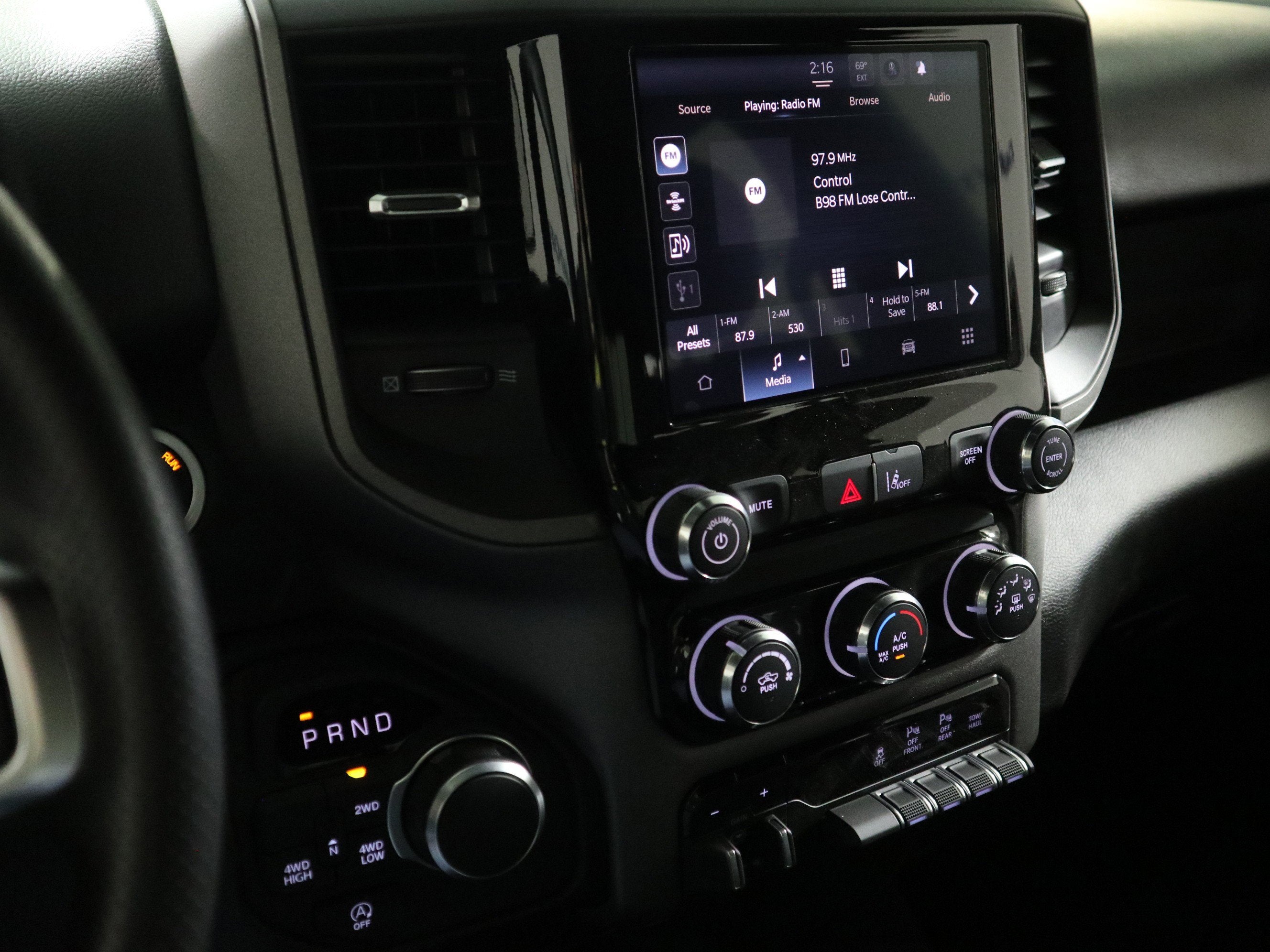 2026 RAM 1500 Express Crew Cab 4x4