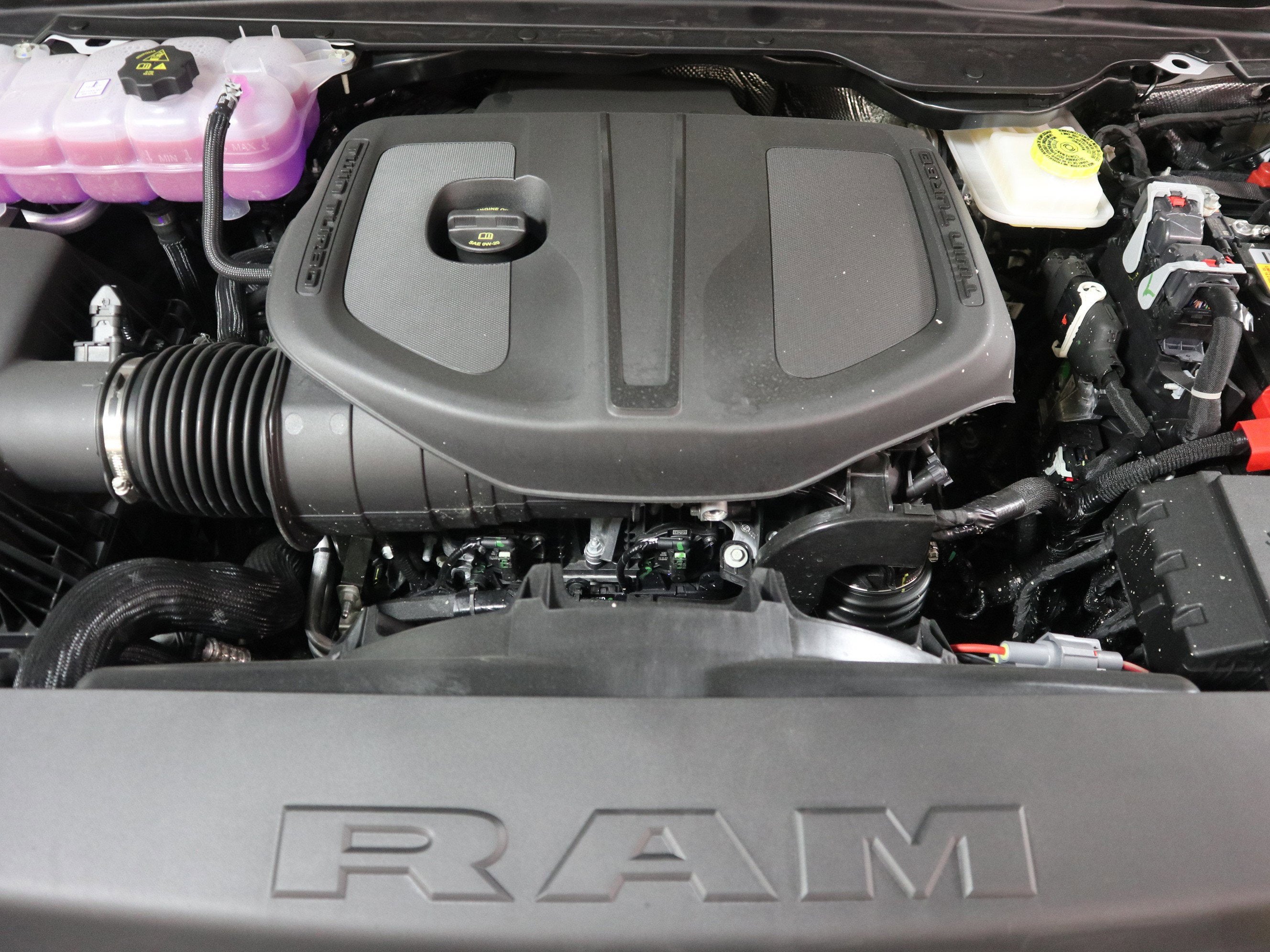 2026 RAM 1500 Express Crew Cab 4x4