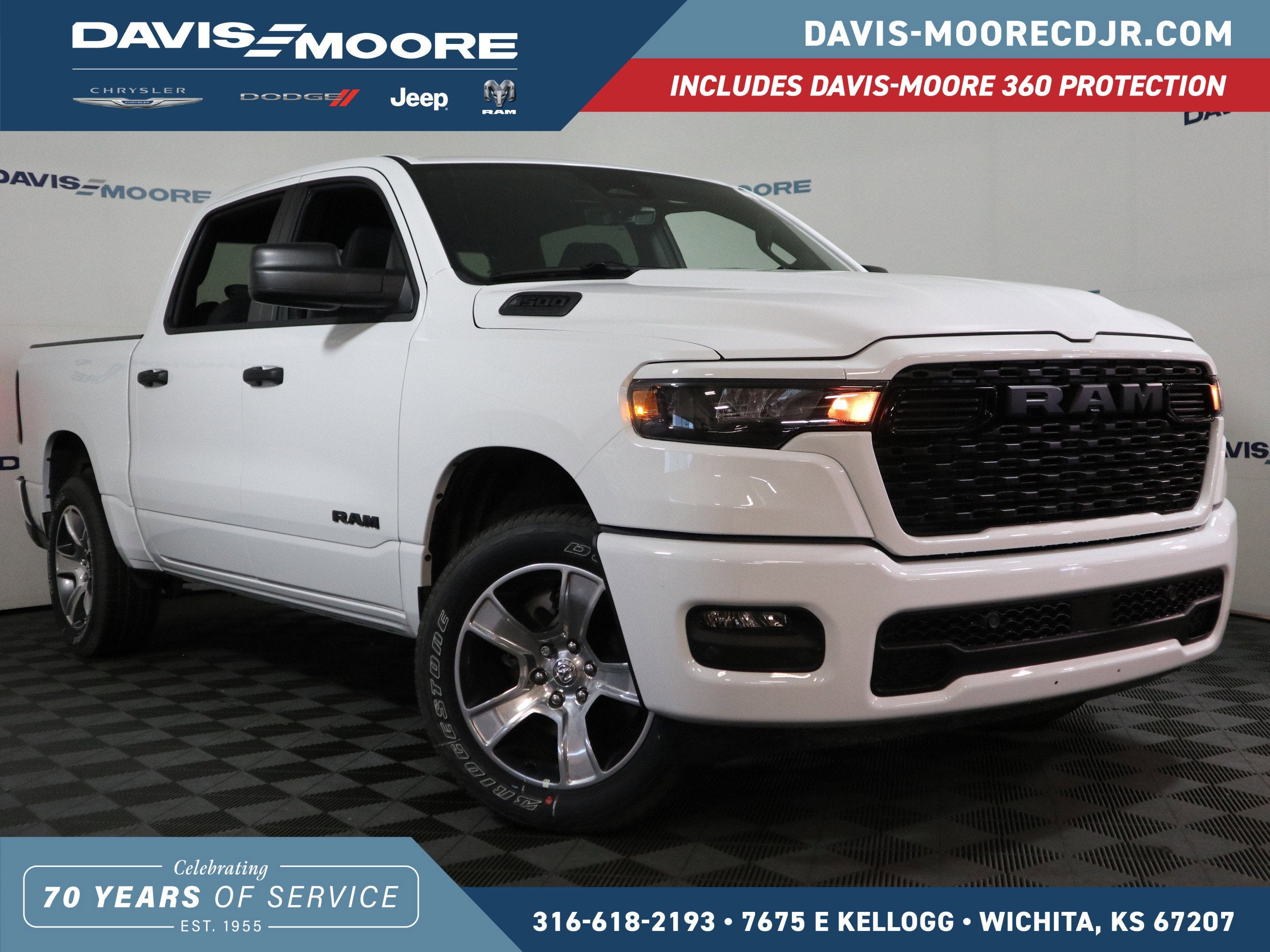 2026 RAM 1500 Express Crew Cab 4x4