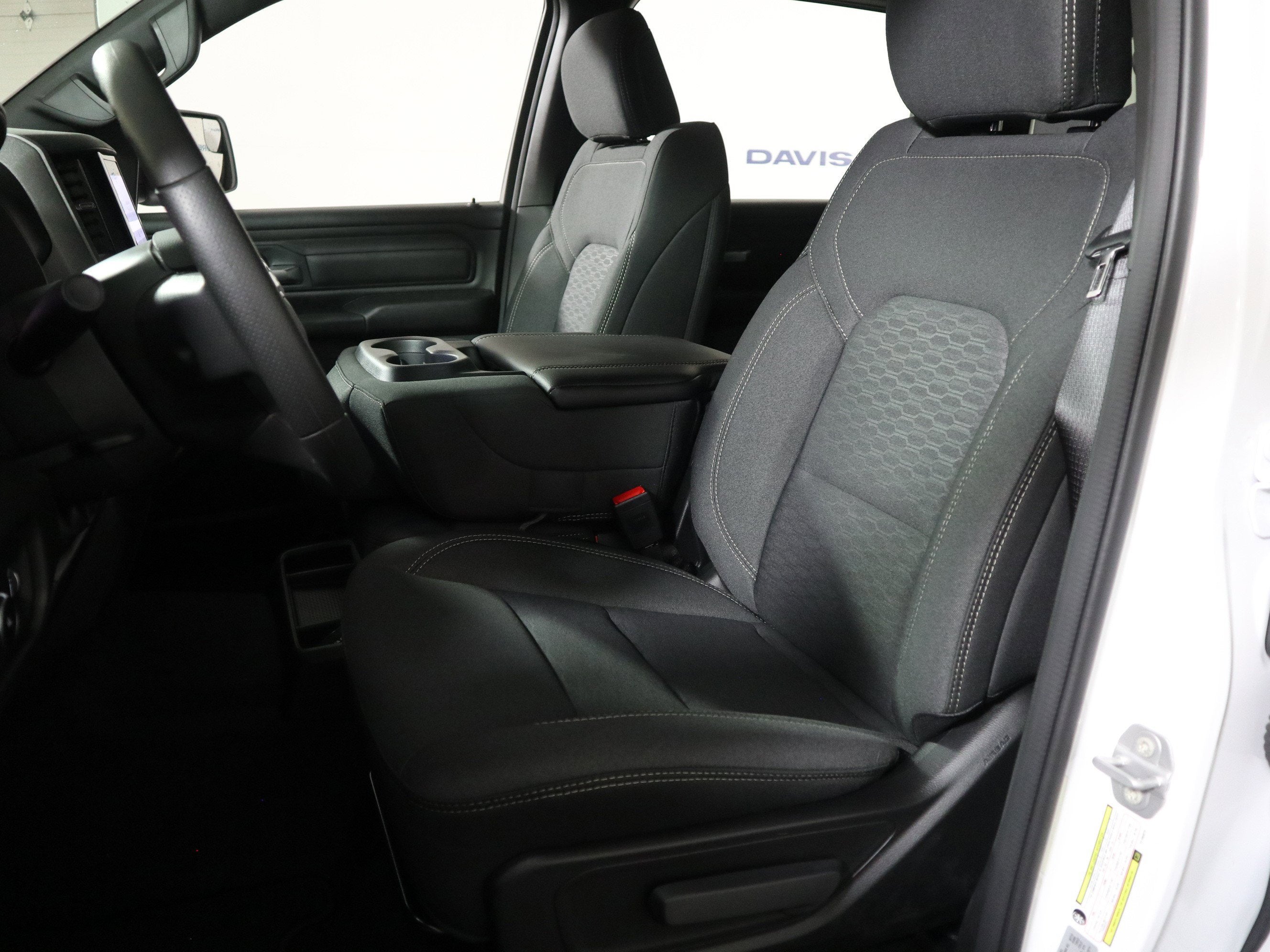 2026 RAM 1500 Tradesman Crew Cab 4x4