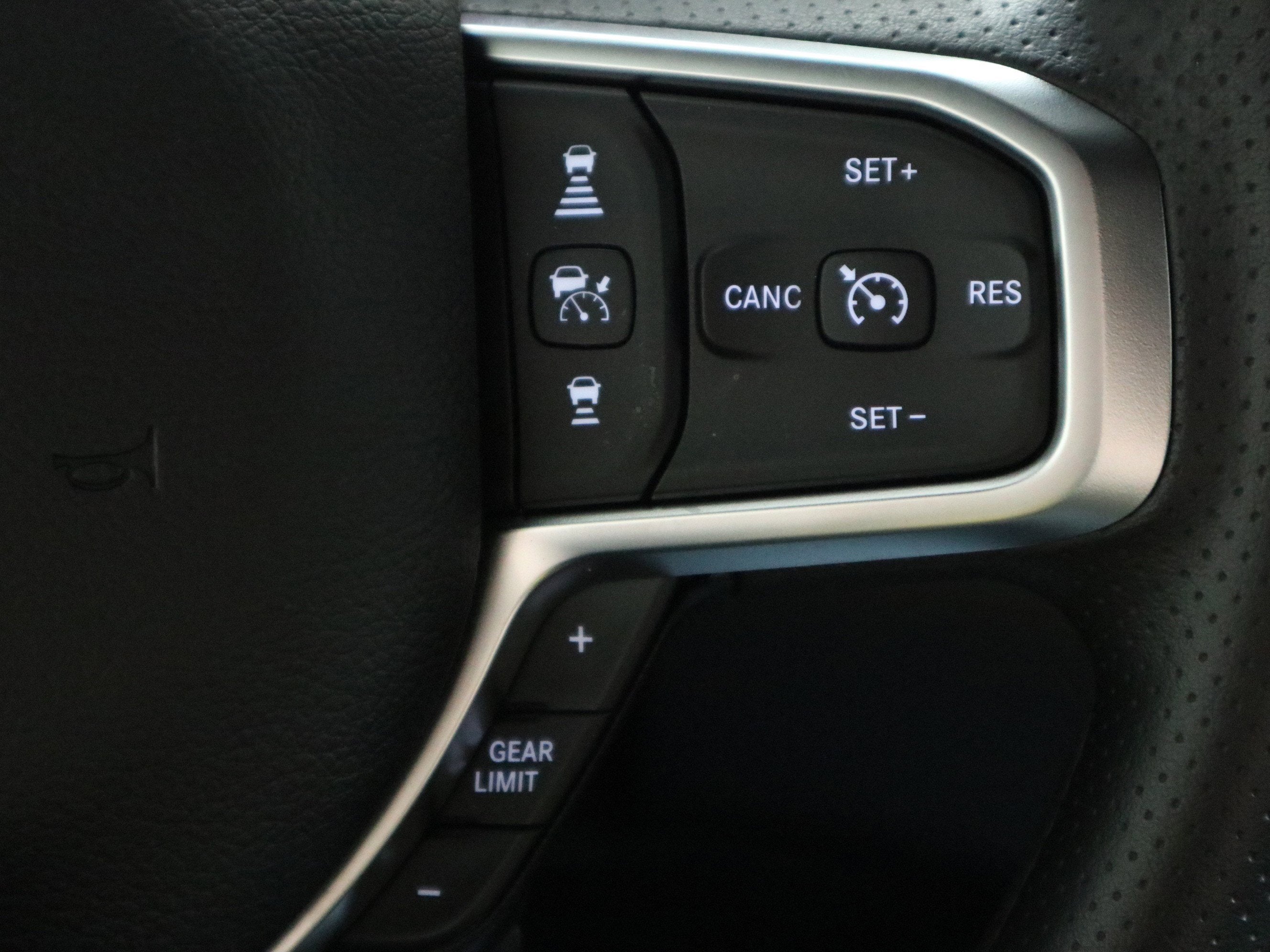 2026 RAM 1500 Tradesman Crew Cab 4x4