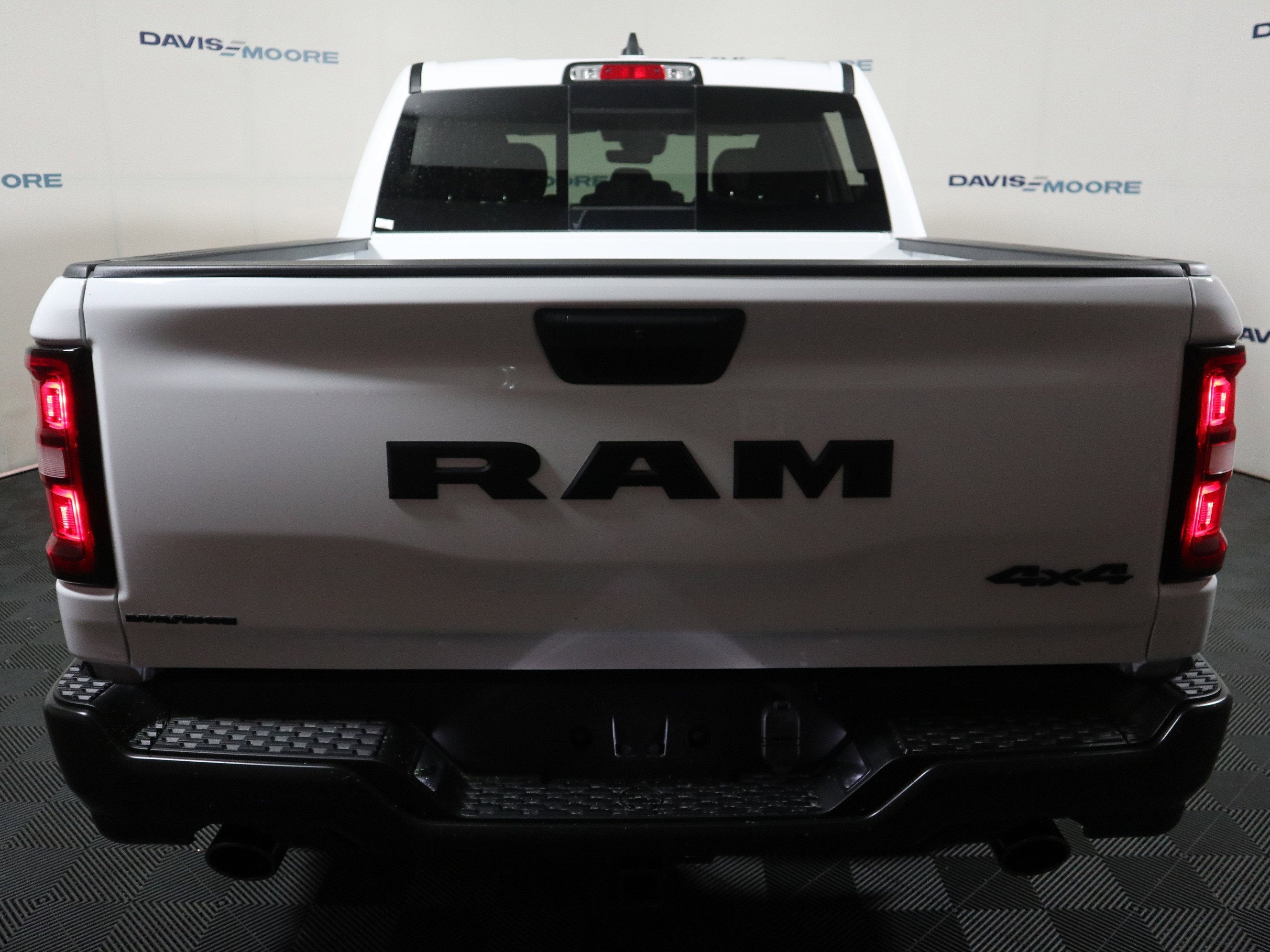 2026 RAM 1500 Tradesman Crew Cab 4x4