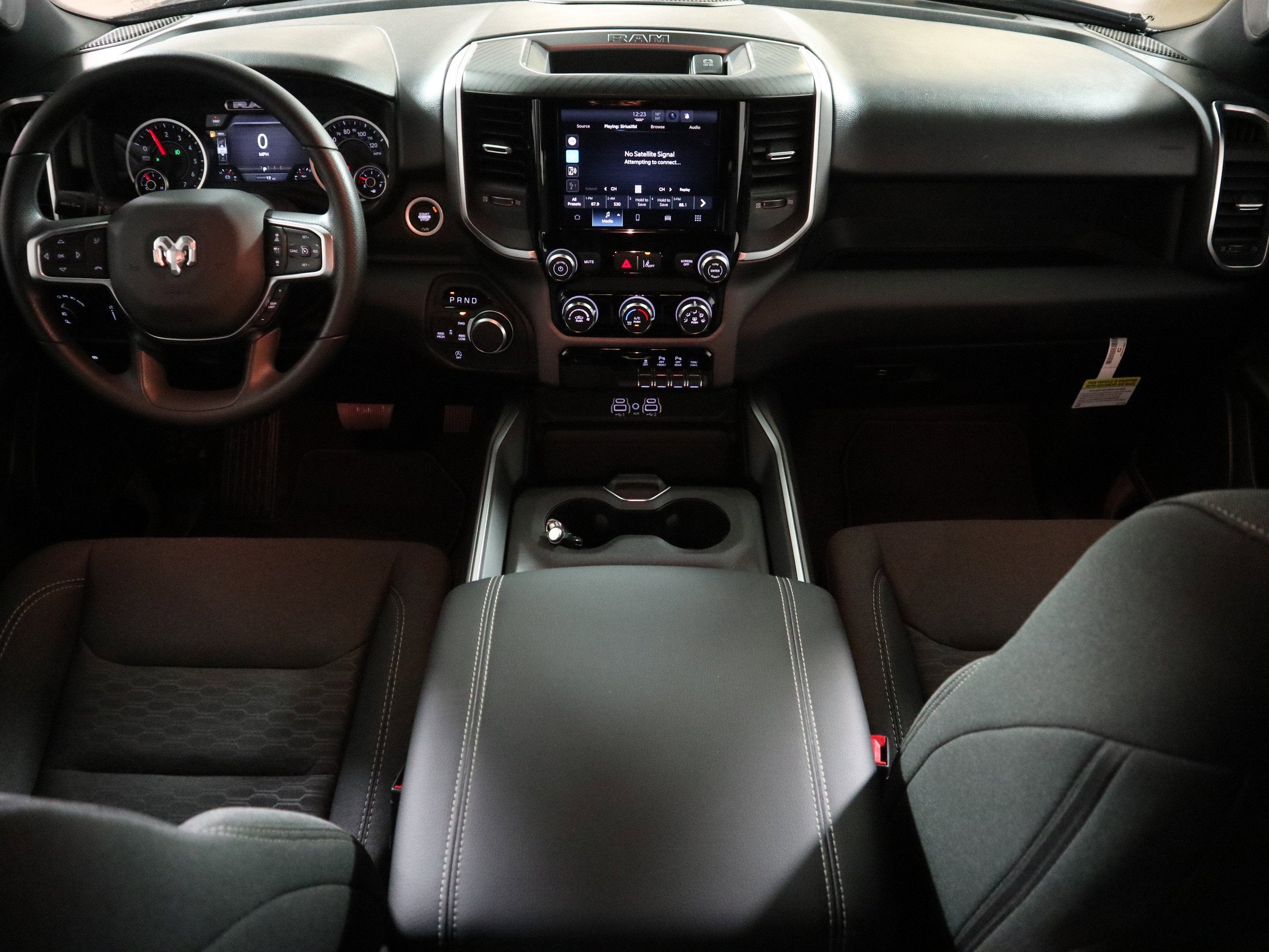 2026 RAM 1500 Express Crew Cab 4x4
