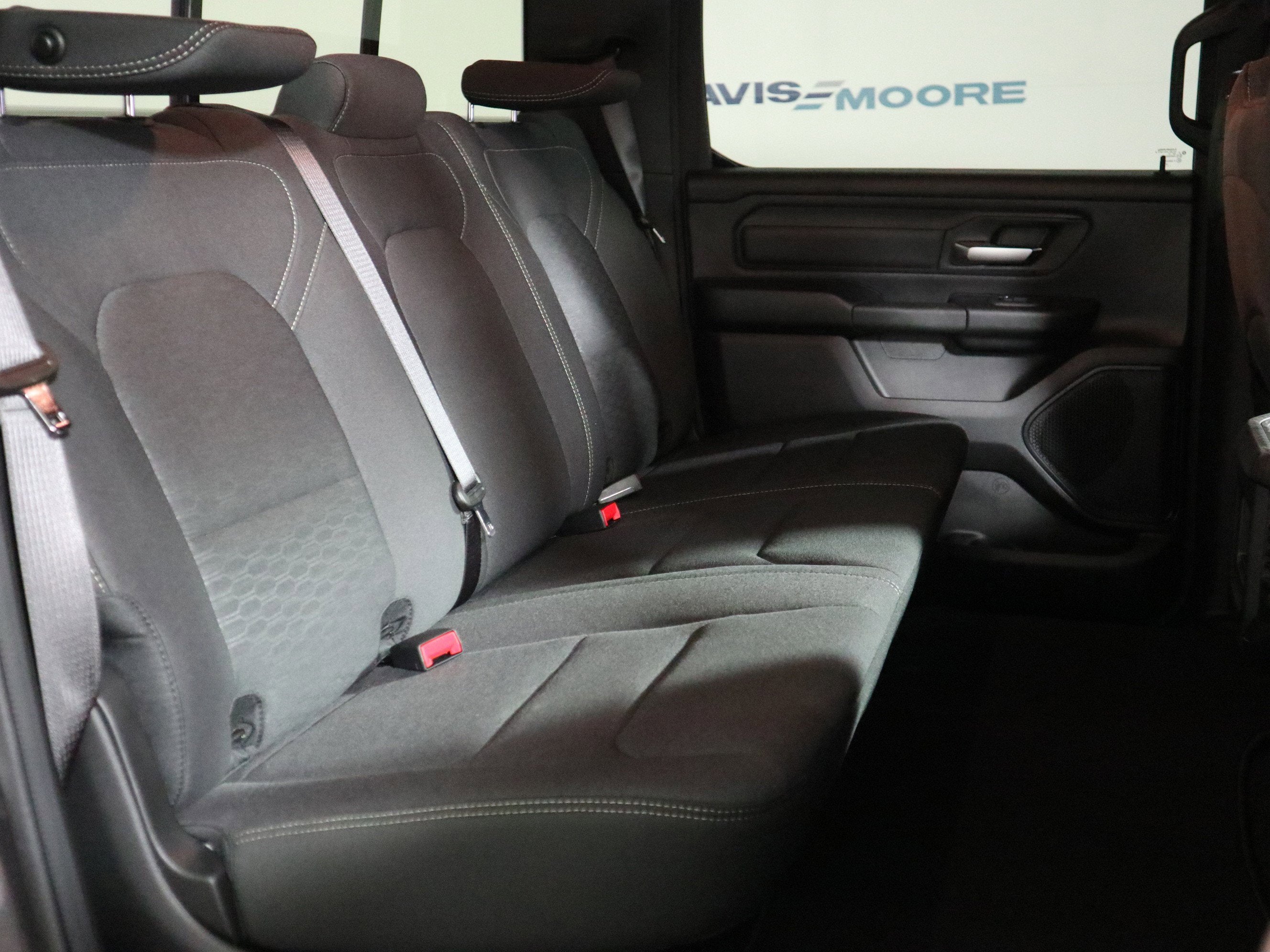 2026 RAM 1500 Express Crew Cab 4x4