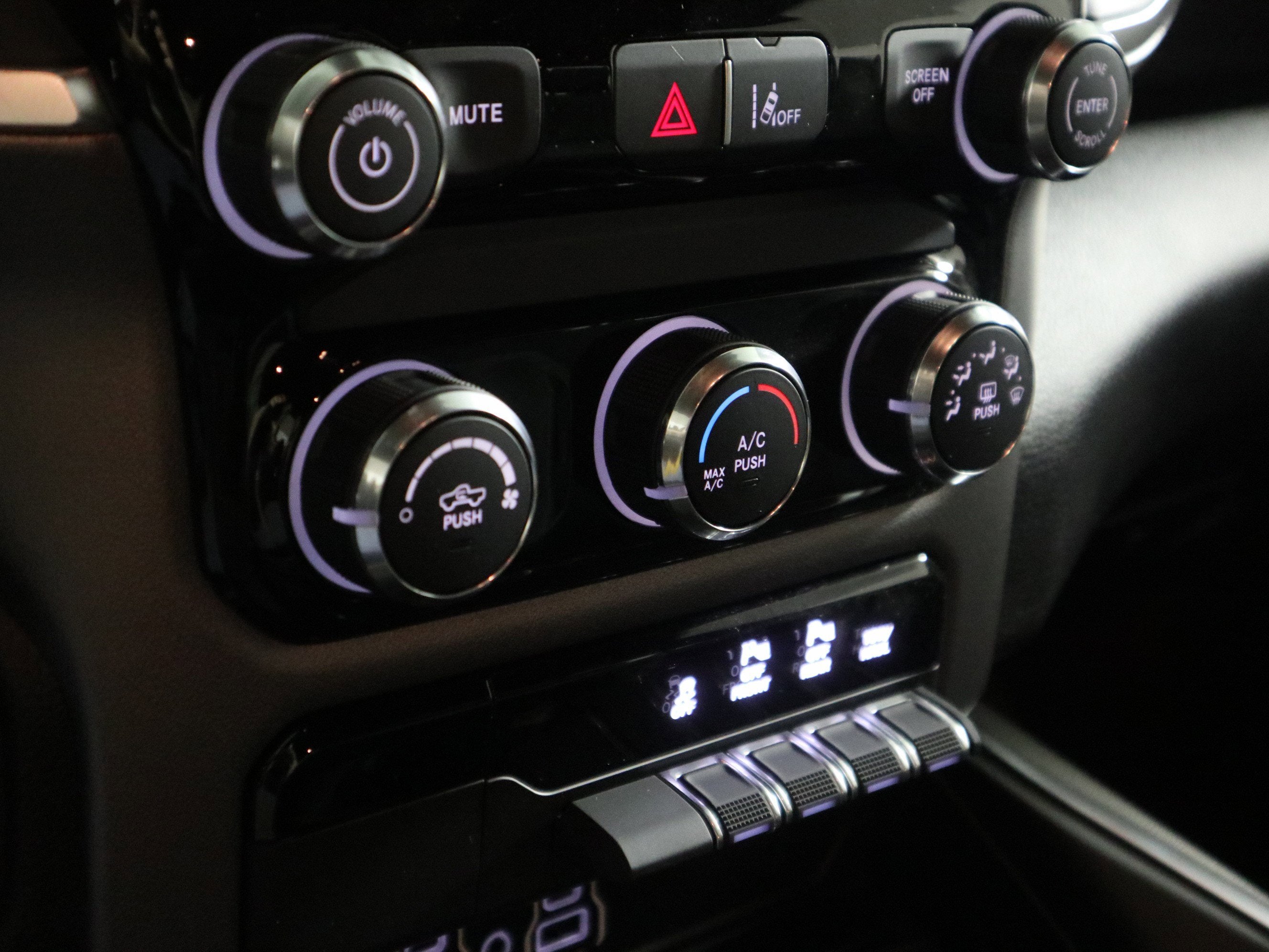 2026 RAM 1500 Express Crew Cab 4x4