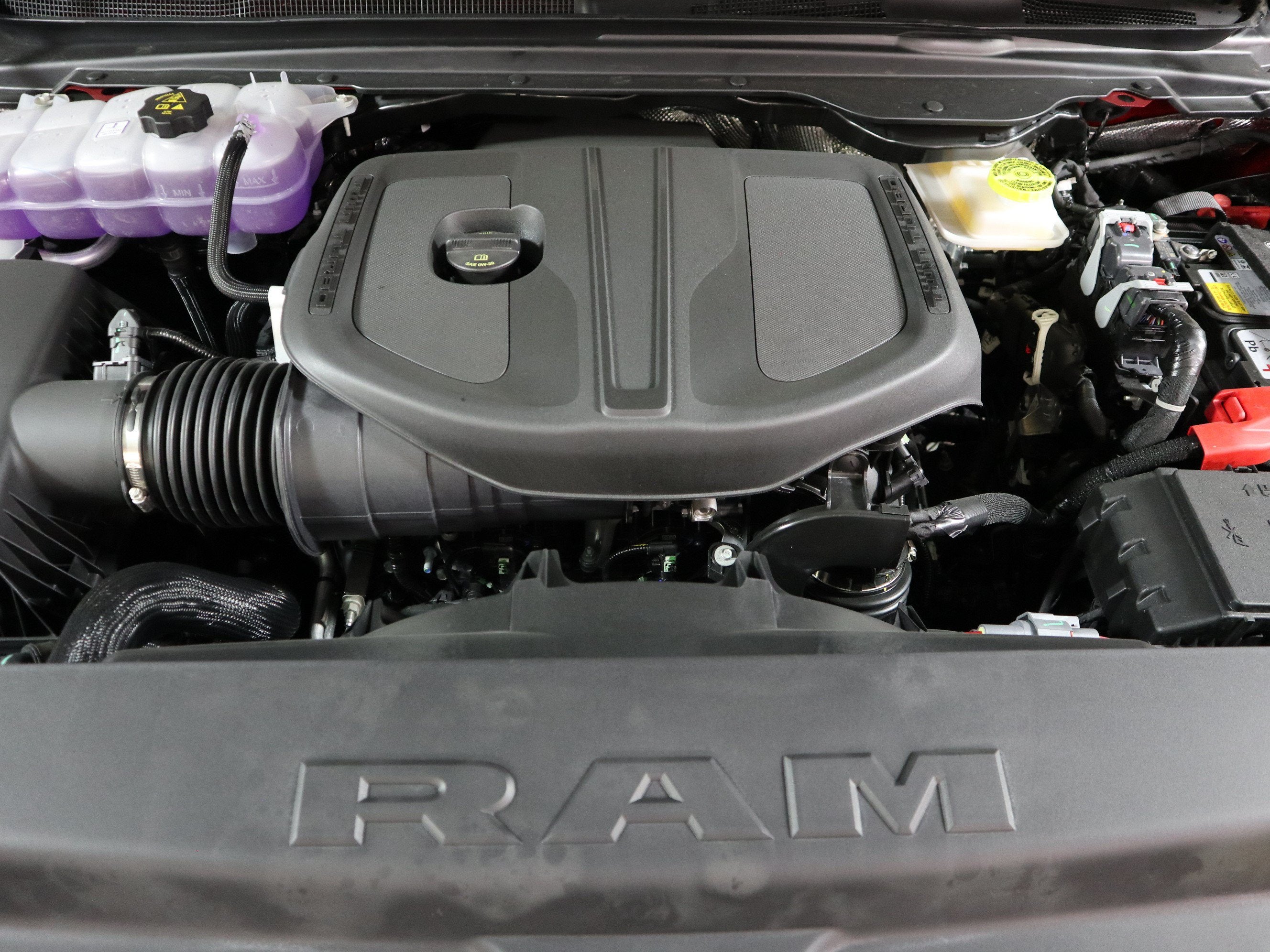 2026 RAM 1500 Express 4x4 Crew Cab
