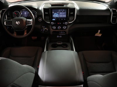 2026 RAM 1500 Express 4x4 Crew Cab