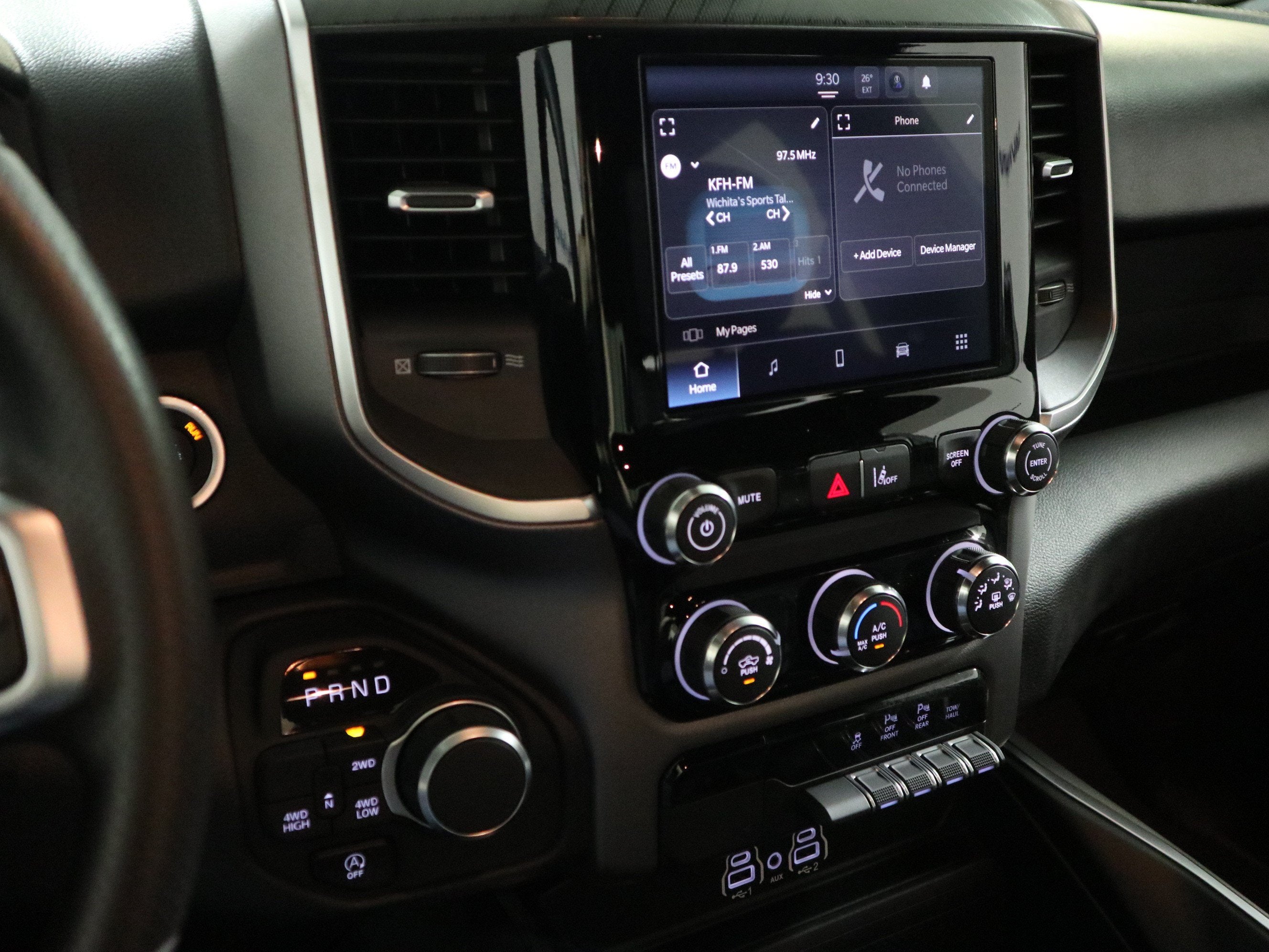 2026 RAM 1500 Express 4x4 Crew Cab