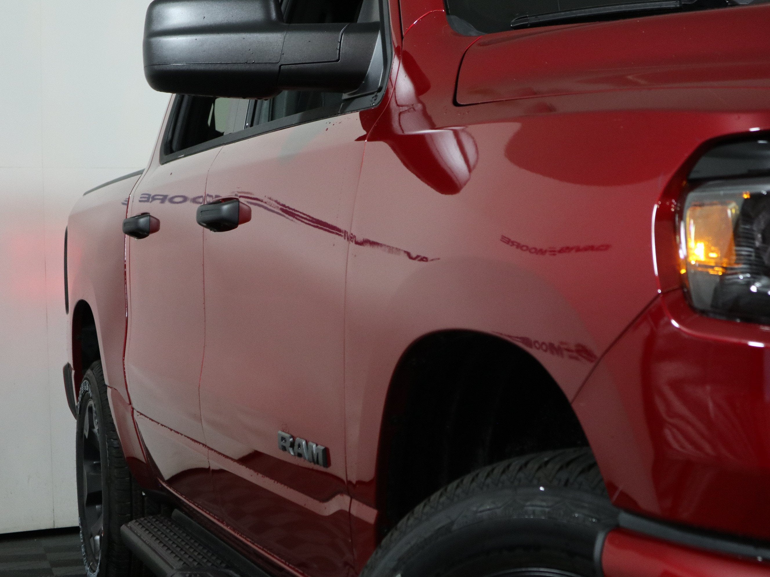 2026 RAM 1500 Express 4x4 Crew Cab