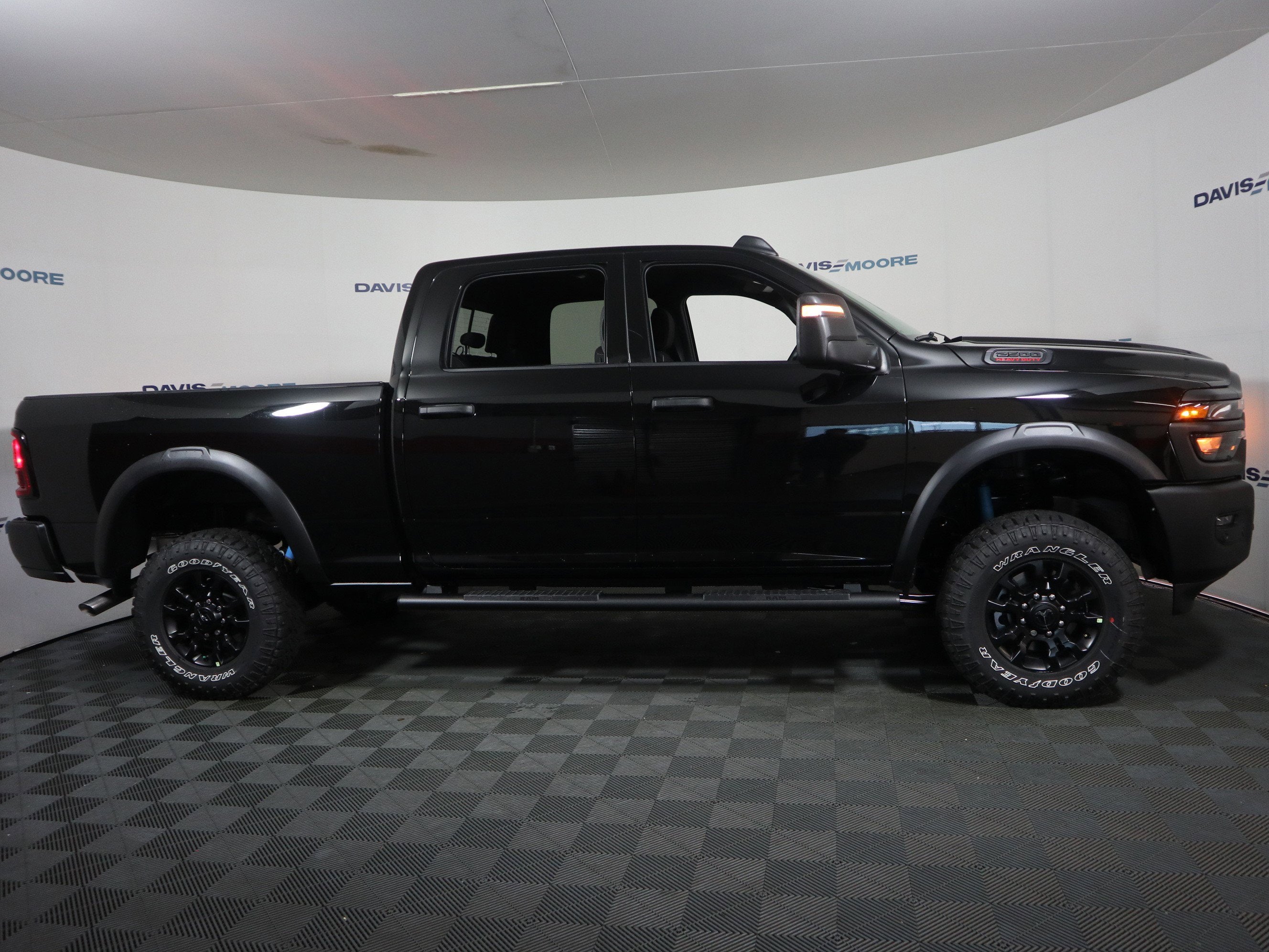 2026 RAM 2500 Tradesman Crew Cab 4x4