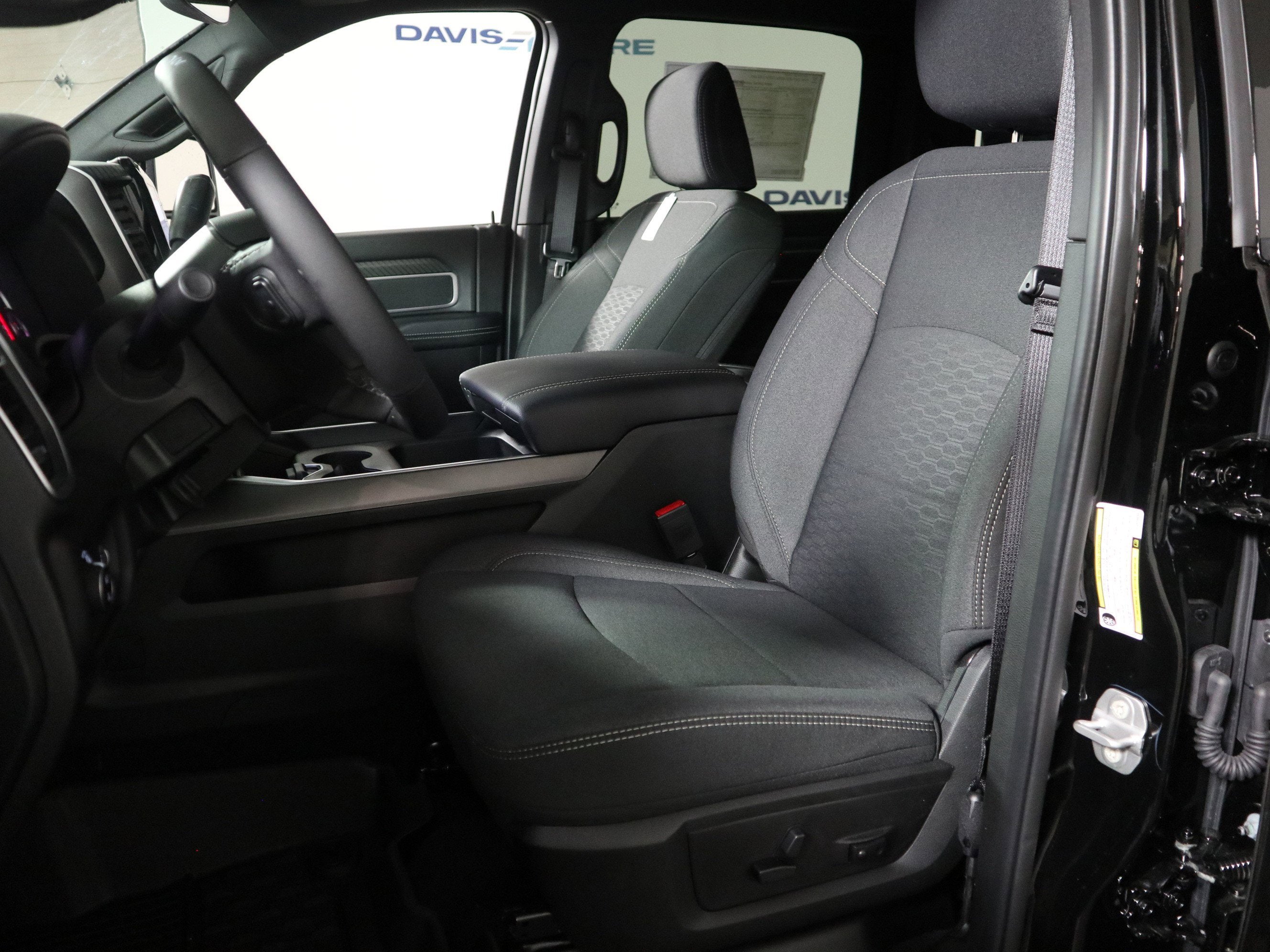 2026 RAM 2500 Big Horn Crew Cab 4x4