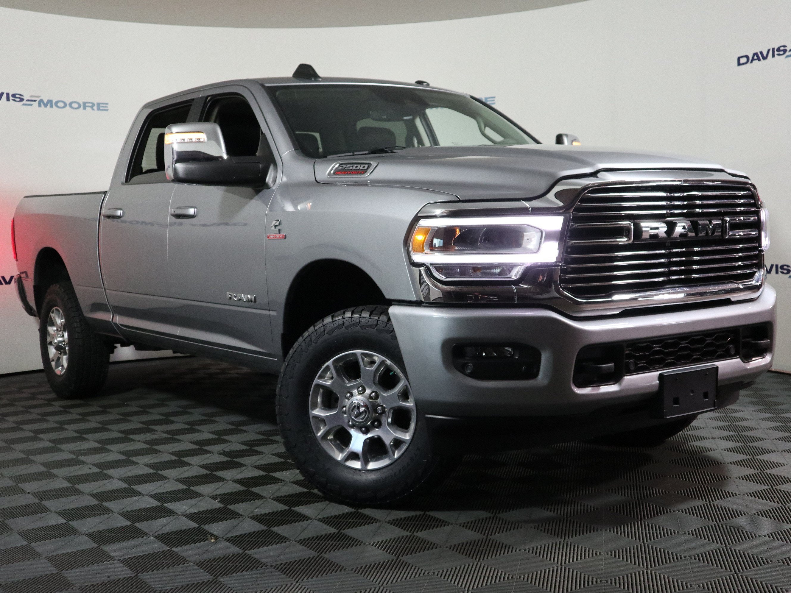 2024 RAM 2500 Laramie 4x4 Crew Cab