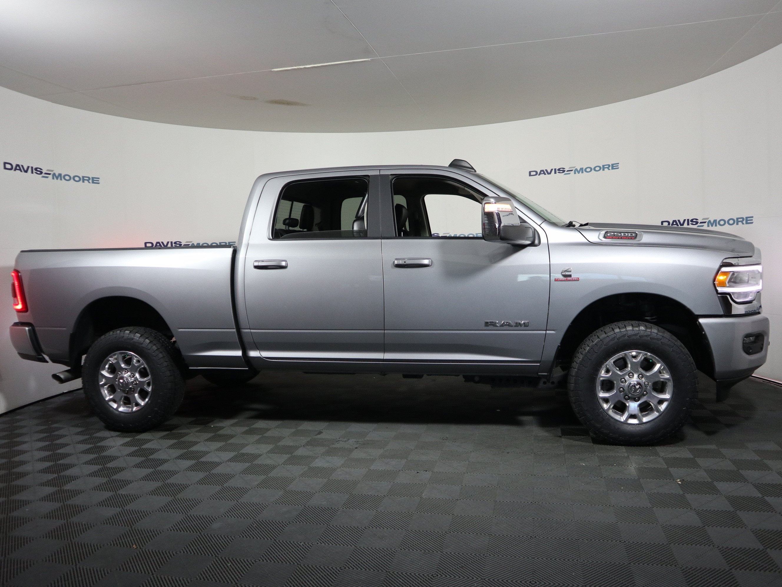 2024 RAM 2500 Laramie 4x4 Crew Cab