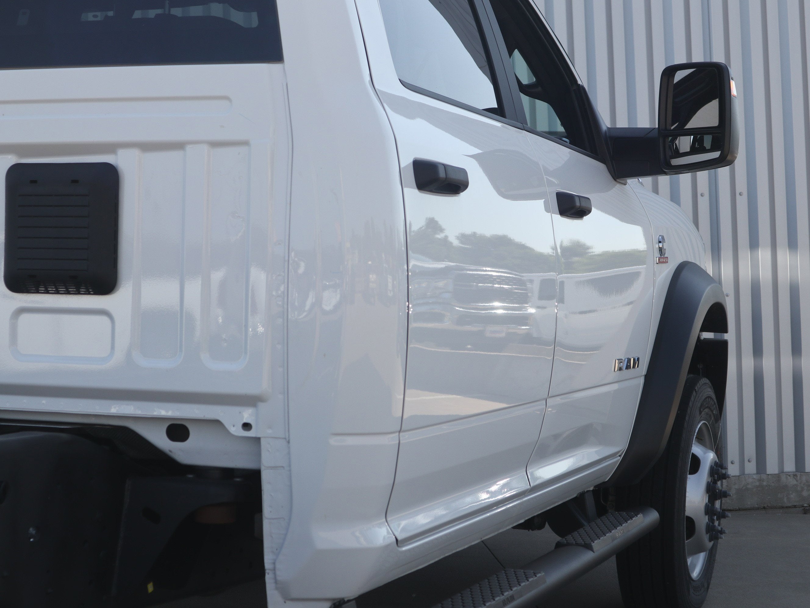 2026 RAM 4500 Chassis Cab Big Horn Crew Cab 4x4