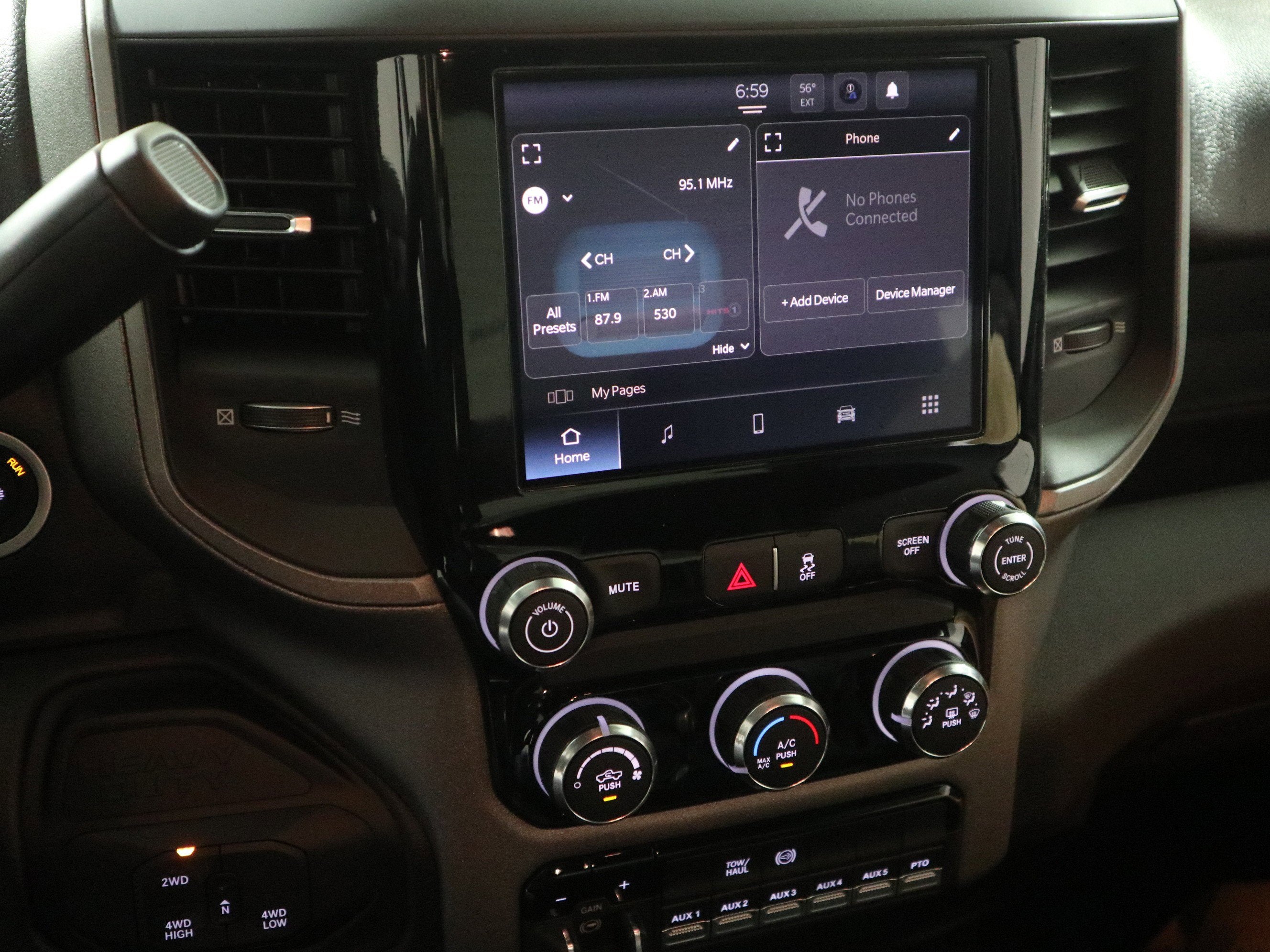 2026 RAM 5500 Chassis Cab Tradesman Reg Cab 4x4