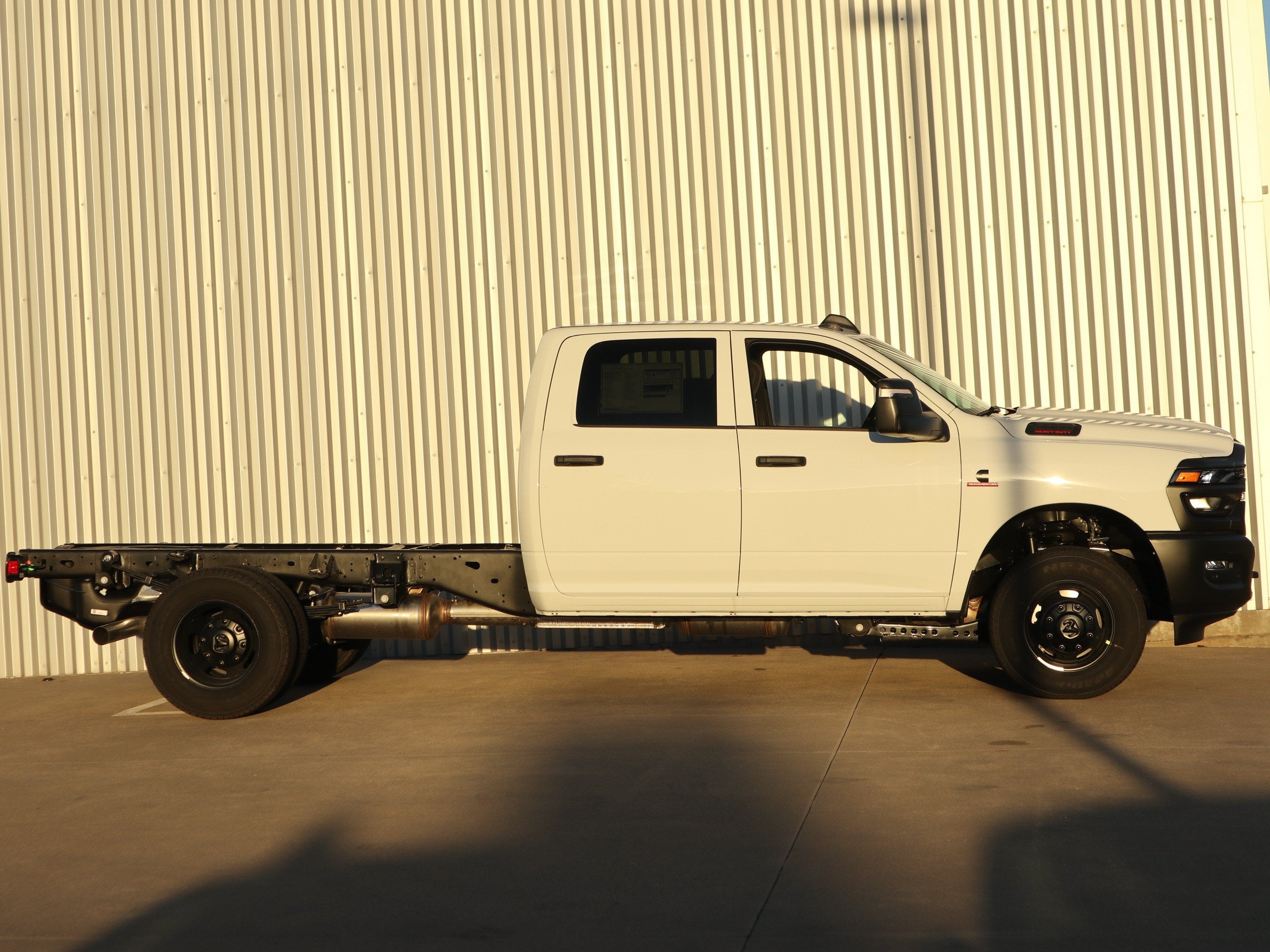2027 RAM 3500 Chassis Cab Tradesman Crew Cab