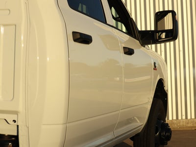 2027 RAM 3500 Chassis Cab Tradesman Crew Cab