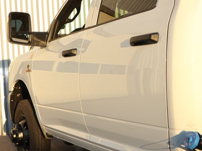 2027 RAM 3500 Chassis Cab Tradesman Crew Cab