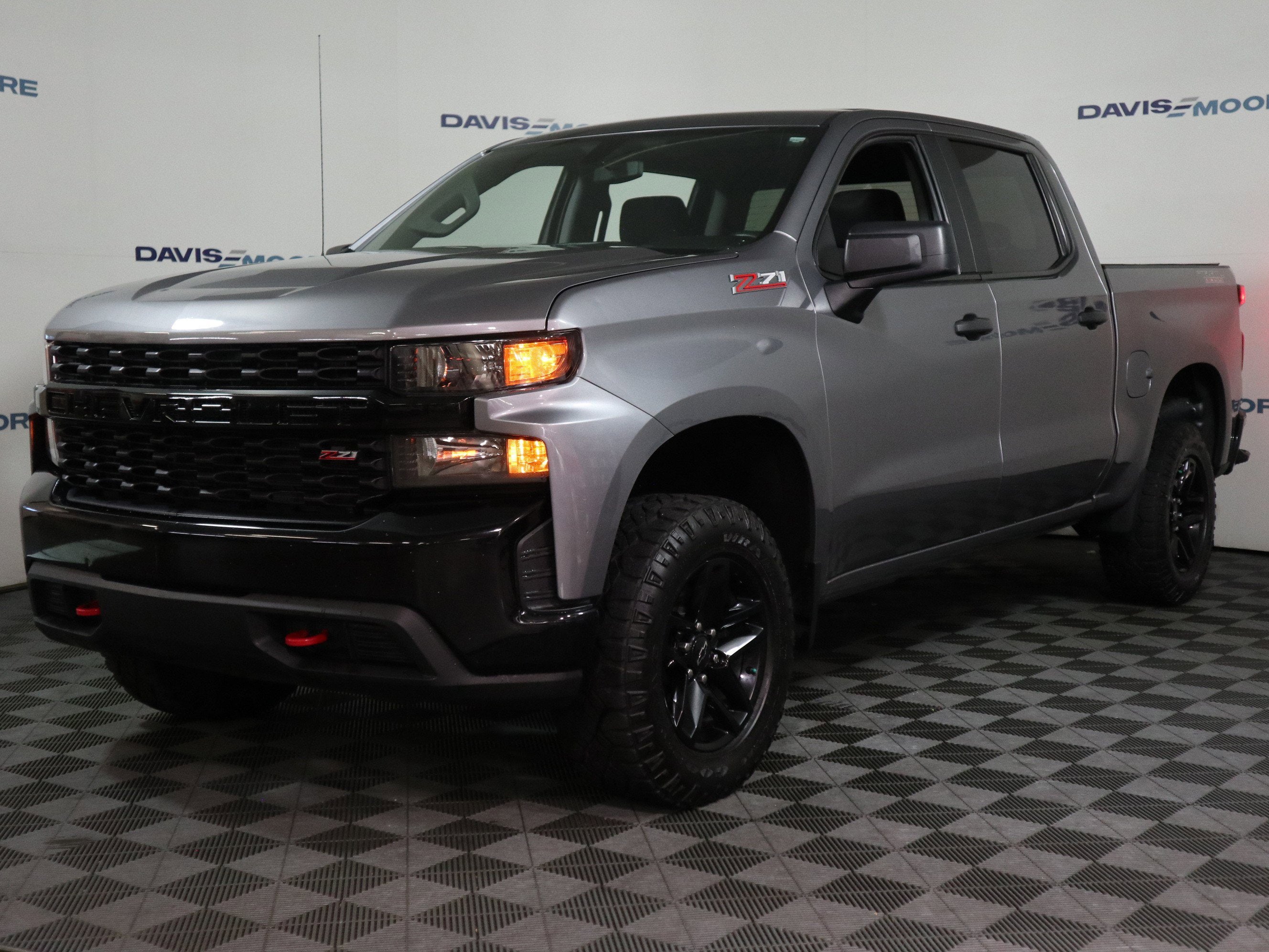 2020 Chevrolet Silverado 1500 Custom Trail Boss Crew Cab 4WD