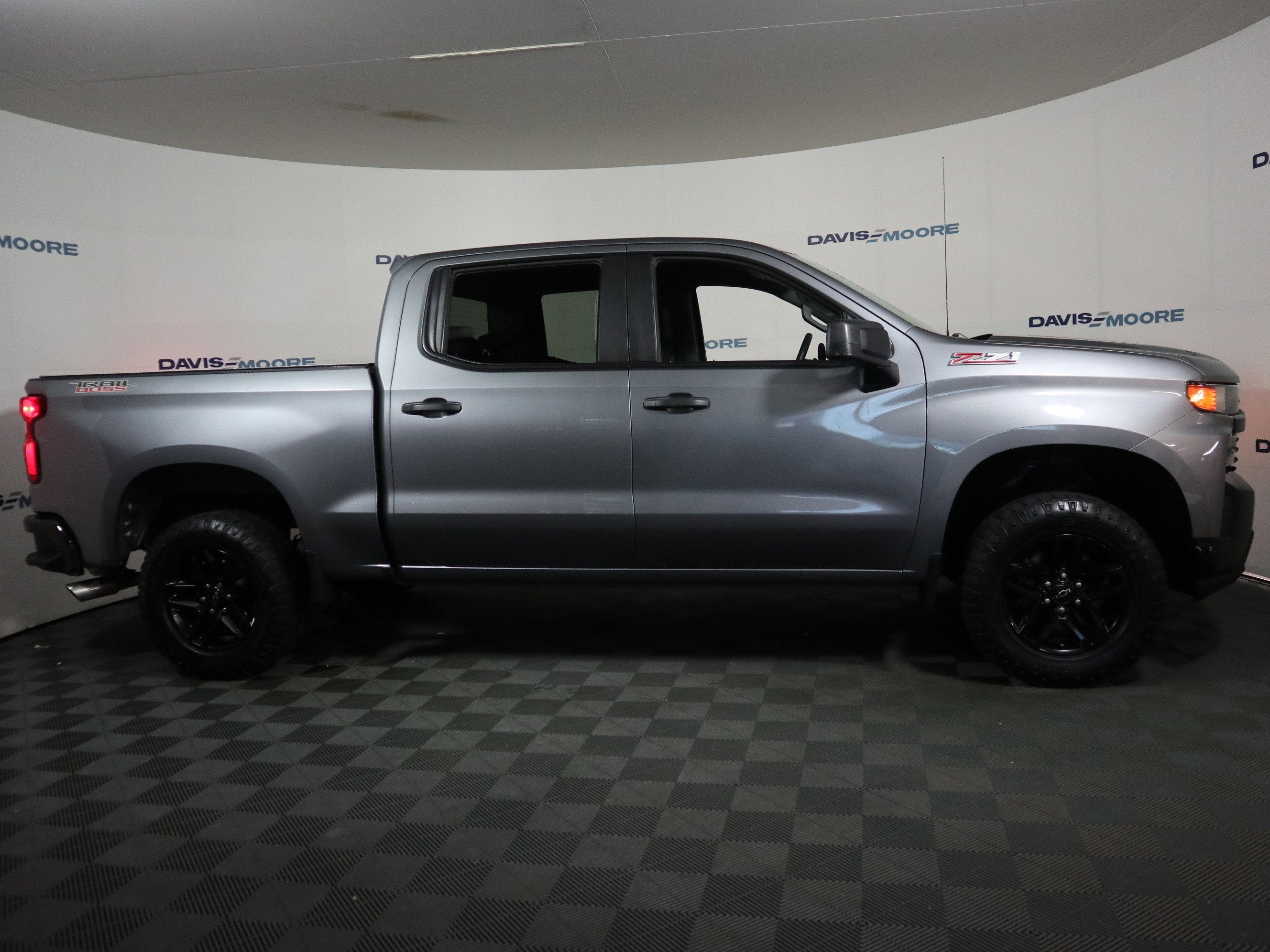 2020 Chevrolet Silverado 1500 Custom Trail Boss Crew Cab 4WD