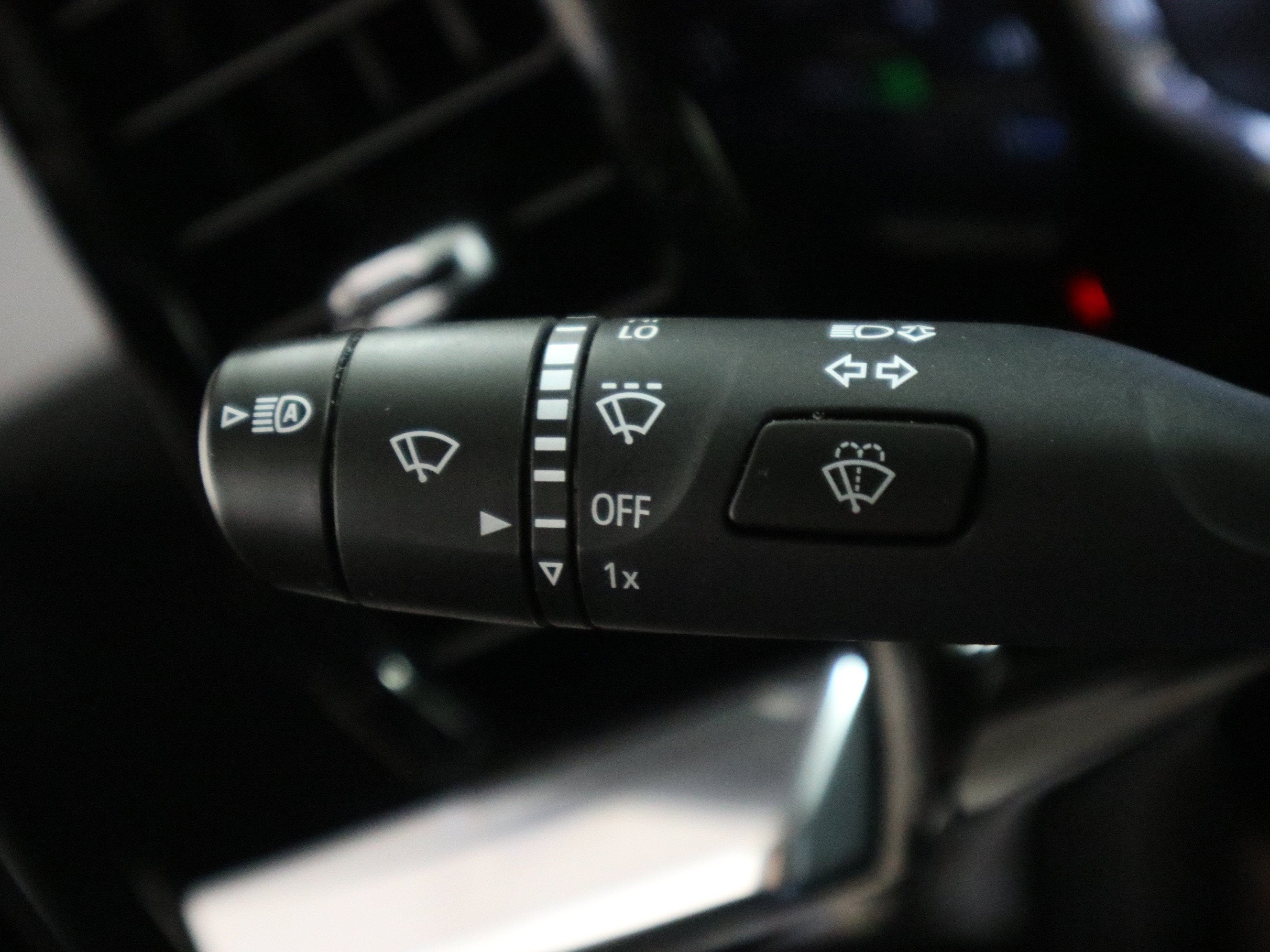 2023 GMC Sierra 1500 SLT Crew Cab 4WD
