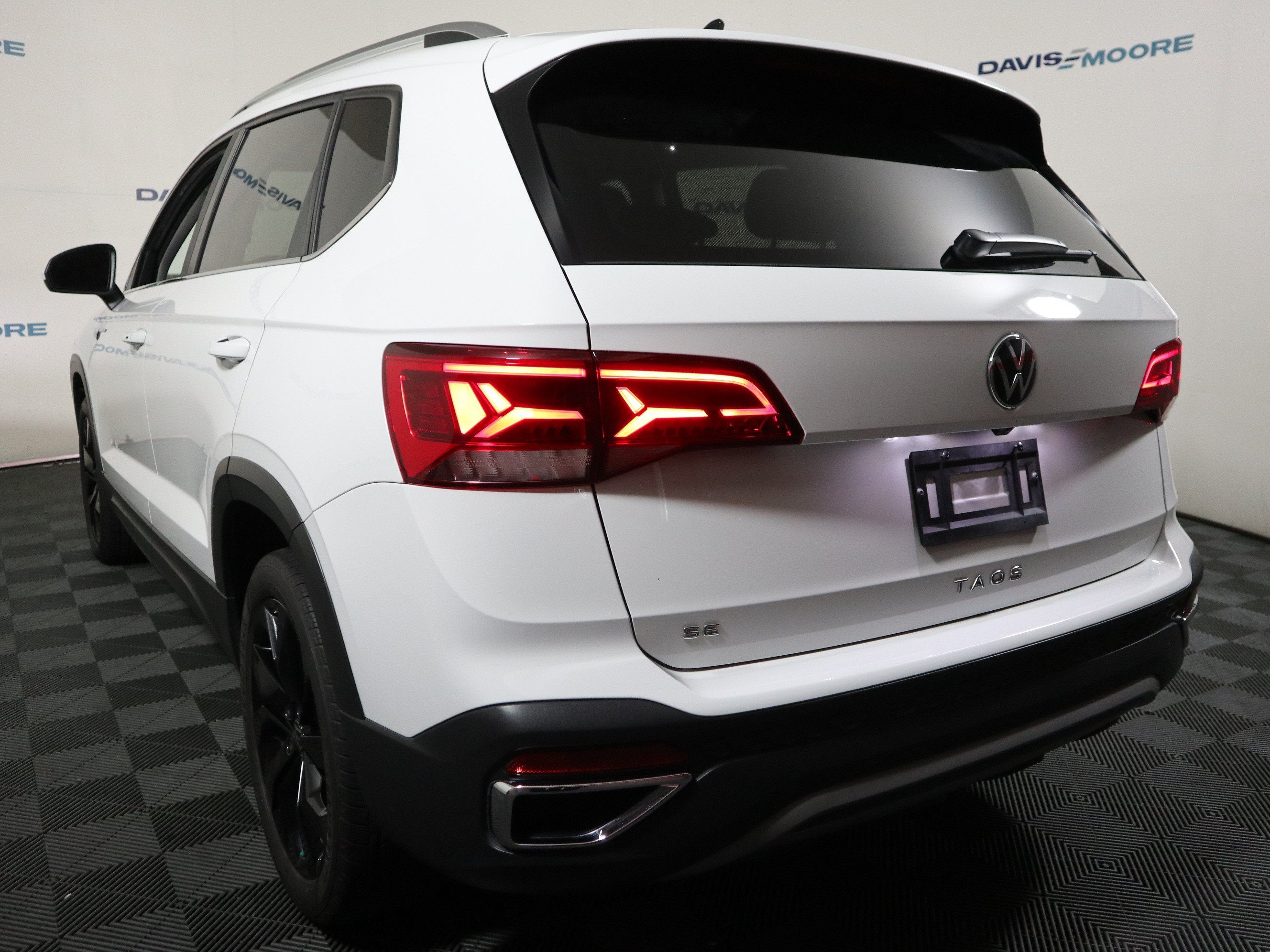 2023 Volkswagen Taos SE