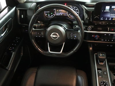 2022 Nissan Pathfinder SL 4WD