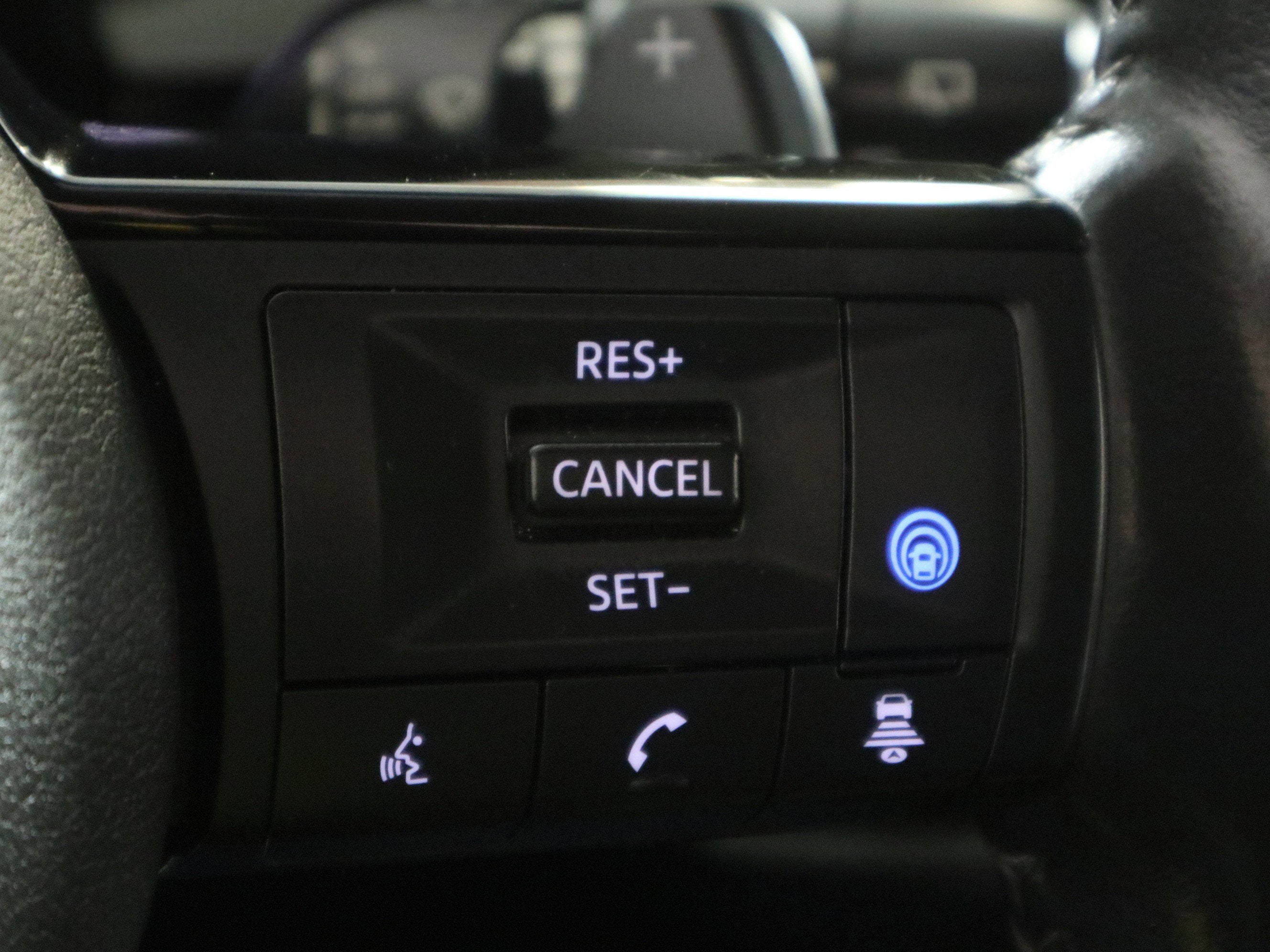 2022 Nissan Pathfinder SL 4WD