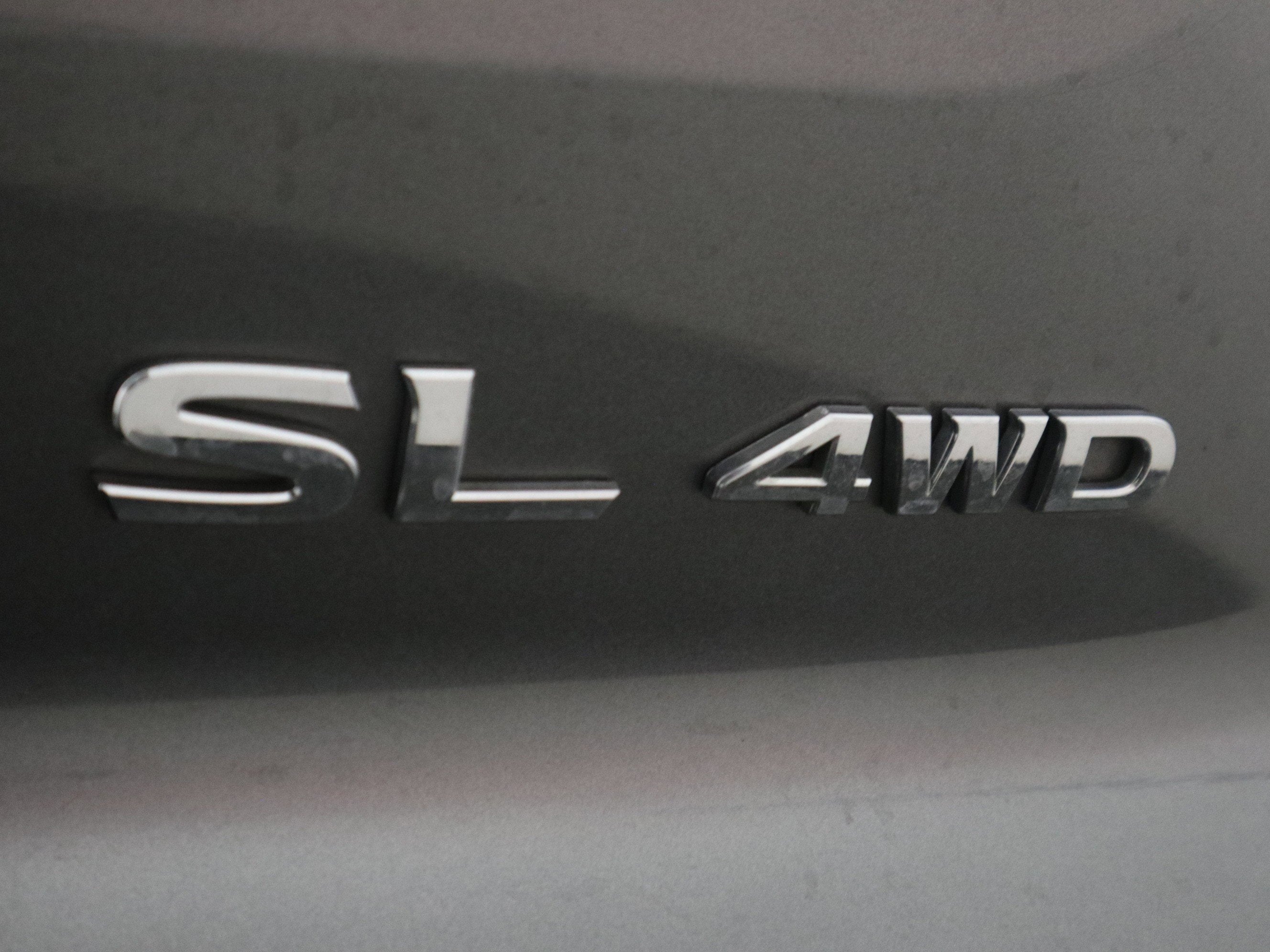 2022 Nissan Pathfinder SL 4WD