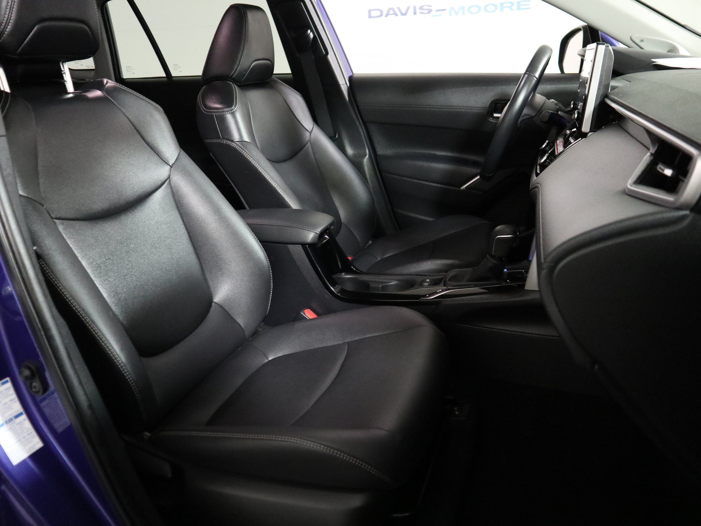 2022 Toyota Corolla Cross XLE 4WD